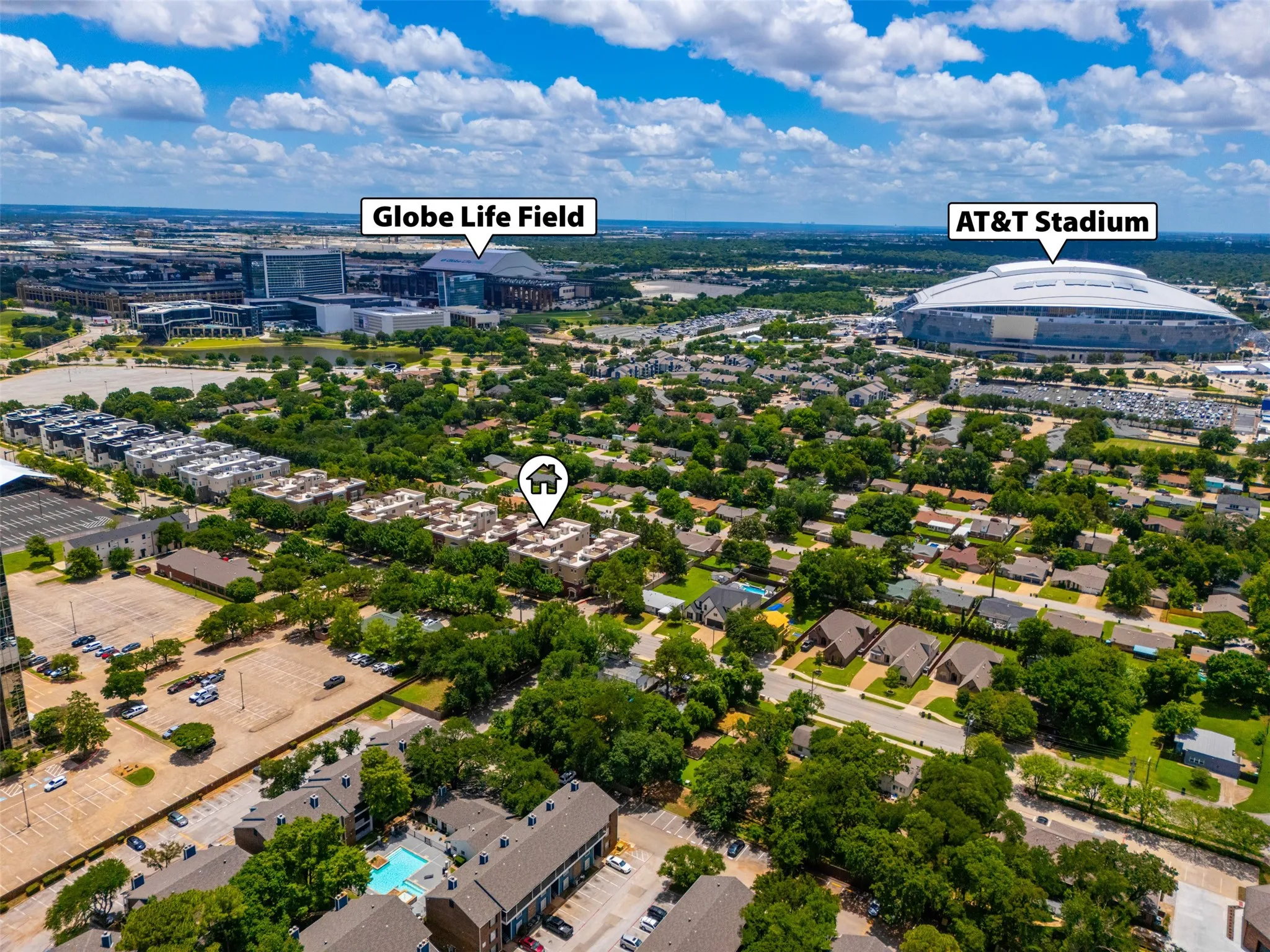 Condominium For Sale in Tarrant County , 1201 Beaconsfield Lane 109, Arlington, Texas 76011, 3 Bedroom, 4 Bathroom, 2 Garage spaces, 1,785 Sqft, built in 2008, mls#21299582, Real Estate Agent in Arlington, Homes For Sale in Tarrant county, Homes For Sale in Arlington, Realtor in Arlington Texas, Real Estate Brokerage Independent Realty Texas, Luminita Cordes Realtor