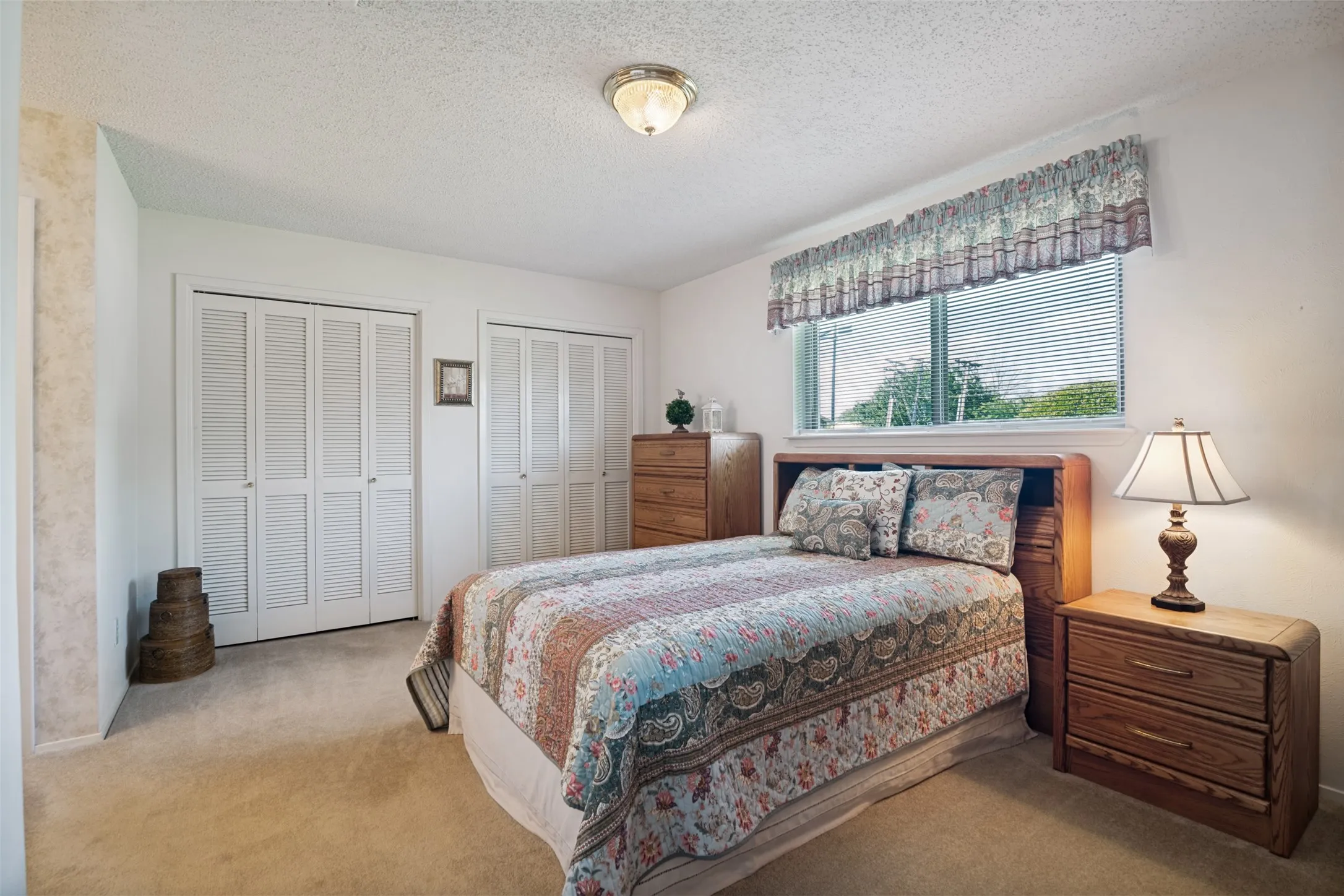 Single Family Residence For Sale in Dallas County , 1728 Roundrock Trail, Mesquite, Texas 75149, 3 Bedroom, 2 Bathroom, 2 Garage spaces, 1,454 Sqft, built in 1979, mls#21299547, Real Estate Agent in Mesquite, Homes For Sale in Dallas county, Homes For Sale in Mesquite, Realtor in Mesquite Texas, Real Estate Brokerage Independent Realty Texas, Luminita Cordes Realtor