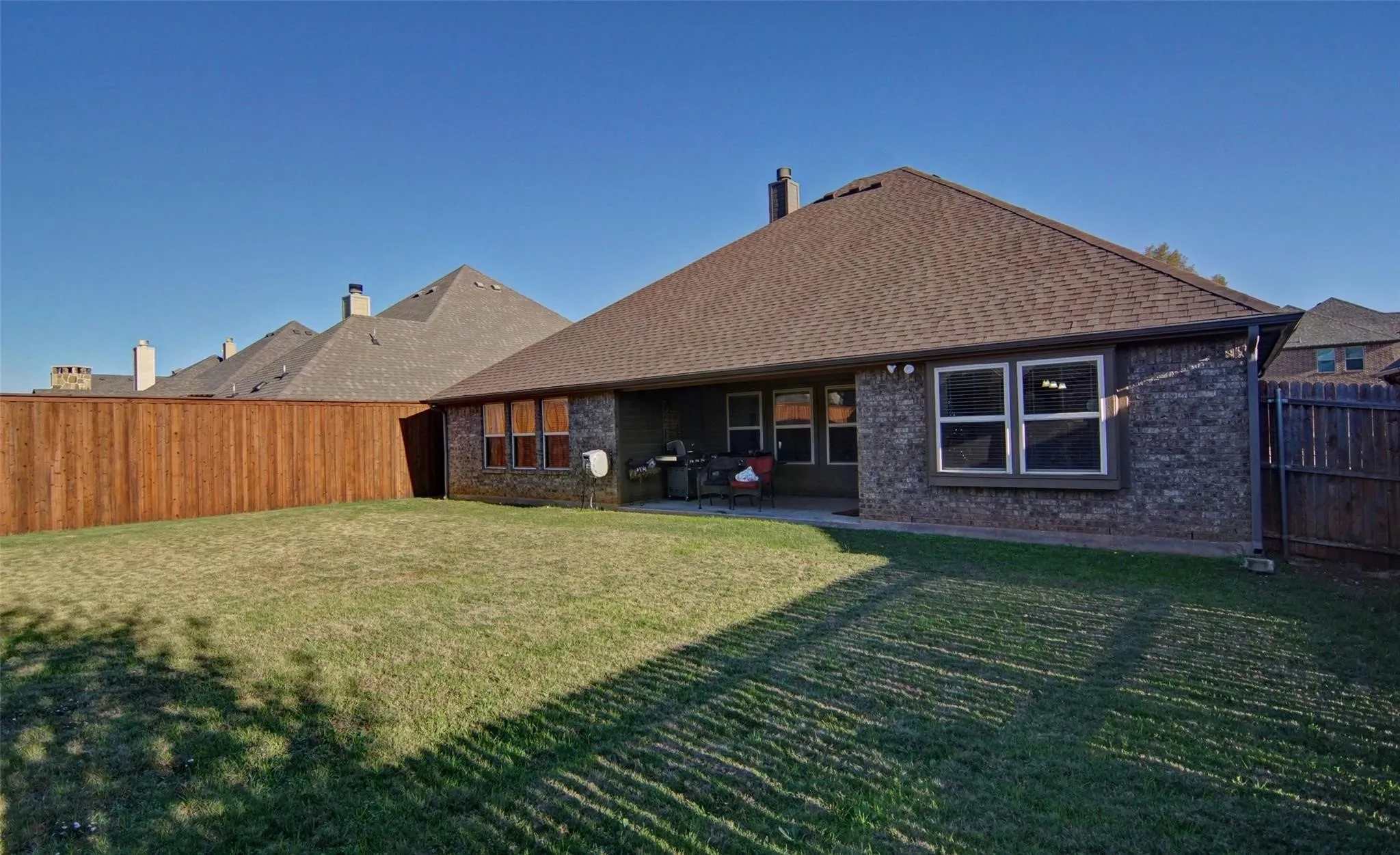 Single Family Residence For Sale in Johnson County , 2752 Elmwood Drive, Burleson, Texas 76028, 4 Bedrooms, 2 Bathrooms, 2 Garage spaces, 2,032 Sqft, built in 2014, Price $350,000, mls#21300108, Real Estate Agent in Burleson, Homes For Sale in Johnson county, Homes For Sale in Burleson, Realtor in Burleson Texas, Real Estate Brokerage Independent Realty Texas, Luminita Cordes Realtor
