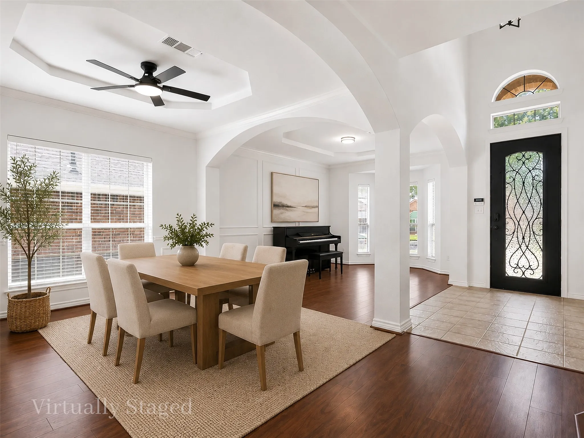 Single Family Residence For Sale in Tarrant County , 5513 Bandelier Trail, Fort Worth, Texas 76137, 5 Bedroom, 4 Bathroom, 2 Garage spaces, 3,584 Sqft, built in 2002, mls#21300110, Real Estate Agent in Fort Worth, Homes For Sale in Tarrant county, Homes For Sale in Fort Worth, Realtor in Fort Worth Texas, Real Estate Brokerage Independent Realty Texas, Luminita Cordes Realtor