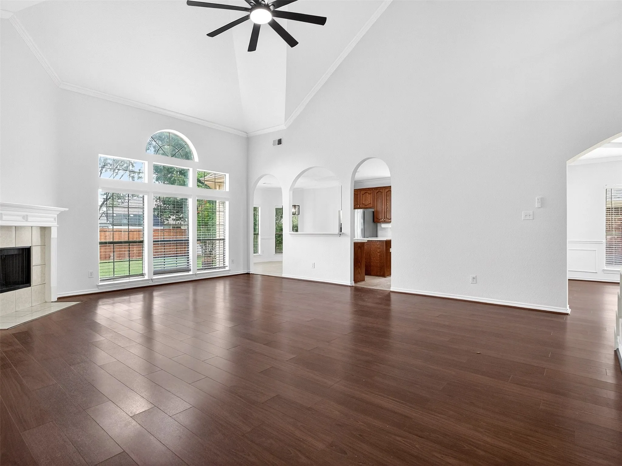Single Family Residence For Sale in Tarrant County , 5513 Bandelier Trail, Fort Worth, Texas 76137, 5 Bedroom, 4 Bathroom, 2 Garage spaces, 3,584 Sqft, built in 2002, mls#21300110, Real Estate Agent in Fort Worth, Homes For Sale in Tarrant county, Homes For Sale in Fort Worth, Realtor in Fort Worth Texas, Real Estate Brokerage Independent Realty Texas, Luminita Cordes Realtor
