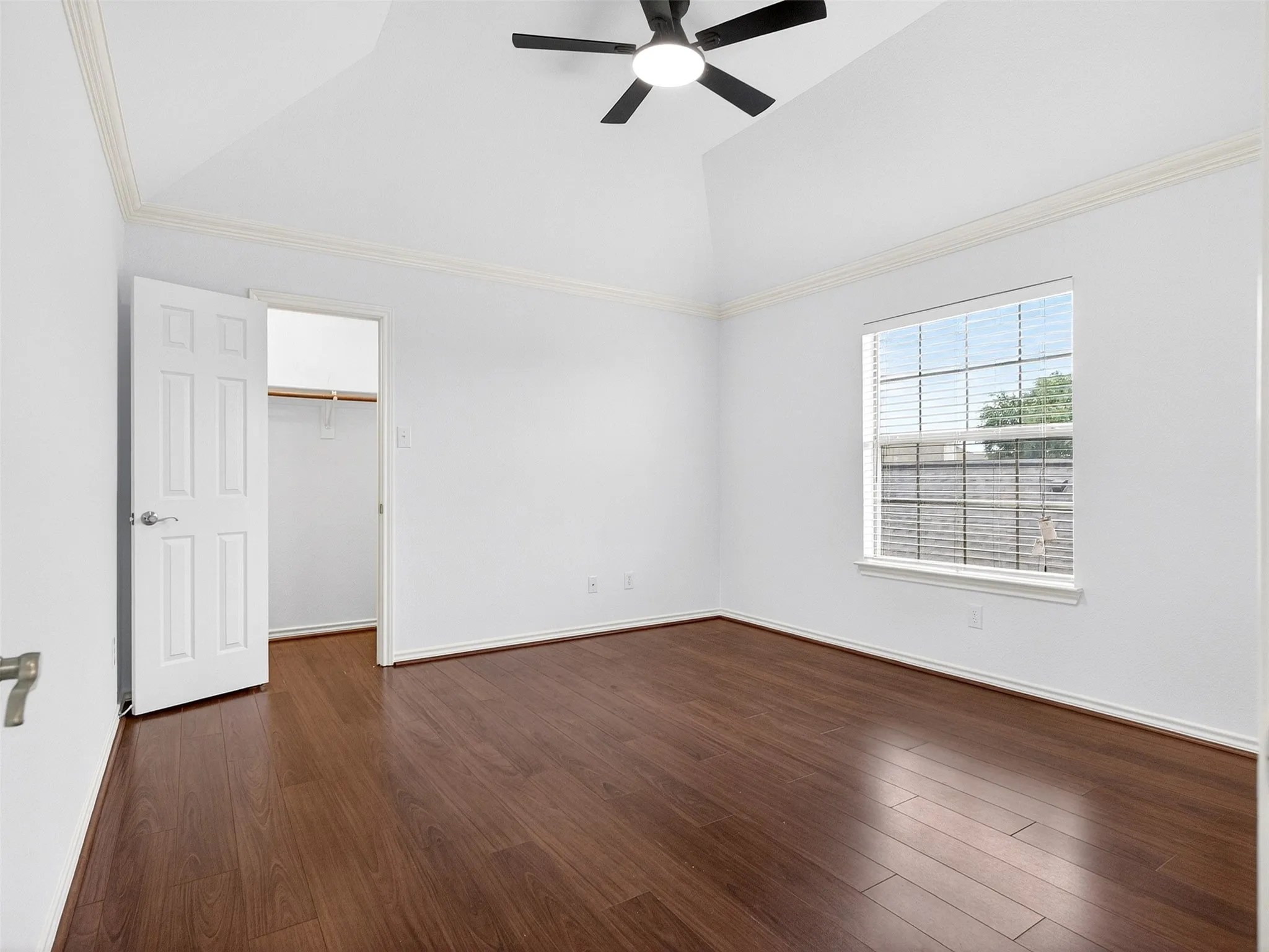 Single Family Residence For Sale in Tarrant County , 5513 Bandelier Trail, Fort Worth, Texas 76137, 5 Bedroom, 4 Bathroom, 2 Garage spaces, 3,584 Sqft, built in 2002, mls#21300110, Real Estate Agent in Fort Worth, Homes For Sale in Tarrant county, Homes For Sale in Fort Worth, Realtor in Fort Worth Texas, Real Estate Brokerage Independent Realty Texas, Luminita Cordes Realtor