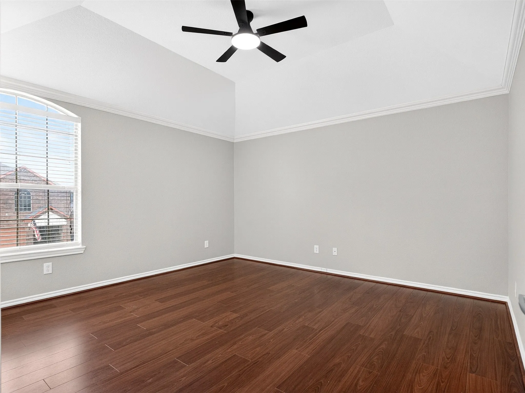 Single Family Residence For Sale in Tarrant County , 5513 Bandelier Trail, Fort Worth, Texas 76137, 5 Bedroom, 4 Bathroom, 2 Garage spaces, 3,584 Sqft, built in 2002, mls#21300110, Real Estate Agent in Fort Worth, Homes For Sale in Tarrant county, Homes For Sale in Fort Worth, Realtor in Fort Worth Texas, Real Estate Brokerage Independent Realty Texas, Luminita Cordes Realtor