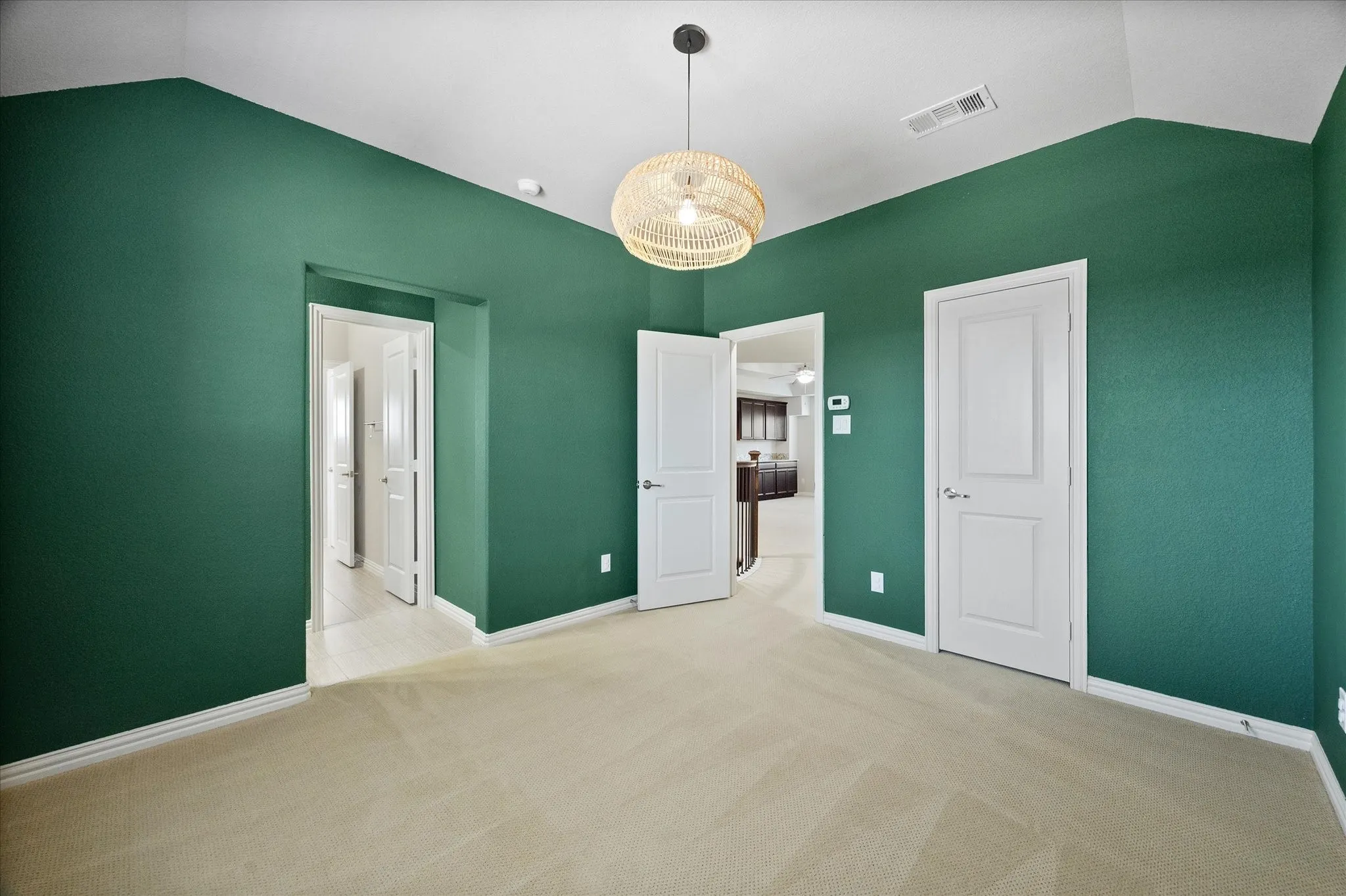 Single Family Residence For Sale in Dallas County , 2202 Blue Harbor Way, Garland, Texas 75043, 4 Bedroom, 4 Bathroom, 2 Garage spaces, 3,184 Sqft, built in 2016, mls#21296455, Real Estate Agent in Garland, Homes For Sale in Dallas county, Homes For Sale in Garland, Realtor in Garland Texas, Real Estate Brokerage Independent Realty Texas, Luminita Cordes Realtor