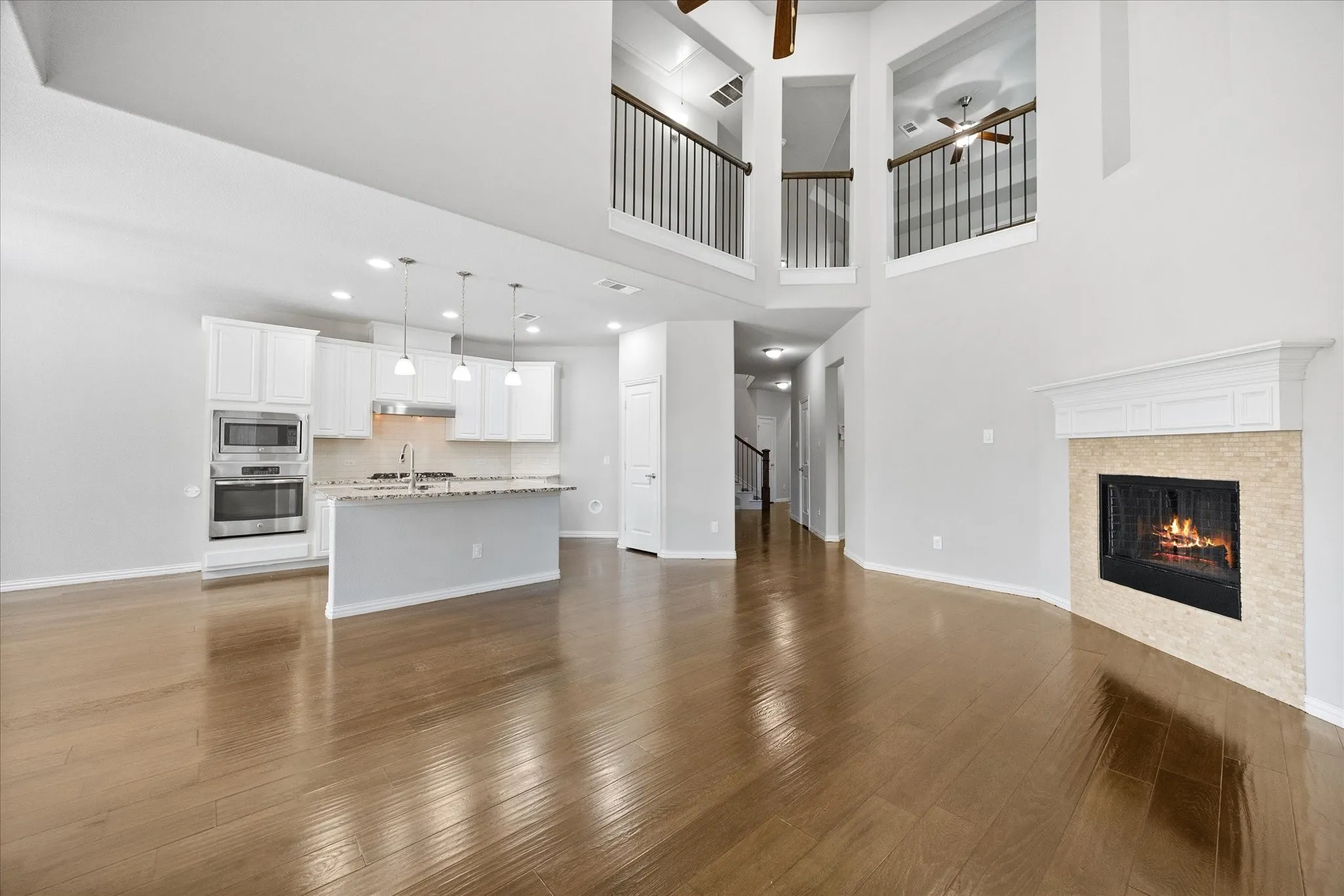 Single Family Residence For Sale in Dallas County , 2202 Blue Harbor Way, Garland, Texas 75043, 4 Bedroom, 4 Bathroom, 2 Garage spaces, 3,184 Sqft, built in 2016, mls#21296455, Real Estate Agent in Garland, Homes For Sale in Dallas county, Homes For Sale in Garland, Realtor in Garland Texas, Real Estate Brokerage Independent Realty Texas, Luminita Cordes Realtor