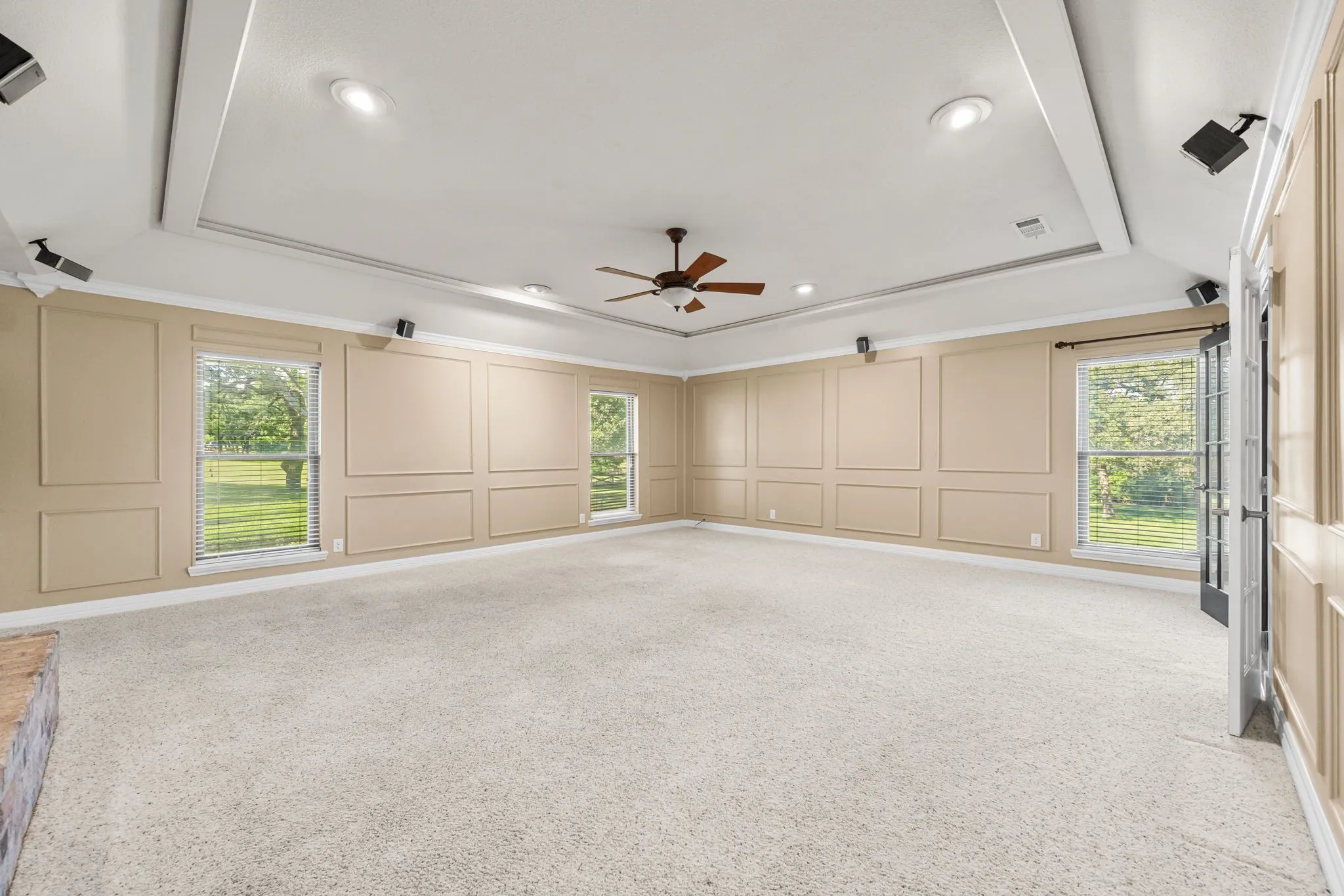 Single Family Residence For Sale in Tarrant County , 8920 Martin Drive, North Richland Hills, Texas 76182, 4 Bedrooms, 4 Bathrooms, 2 Garage spaces, 5,230 Sqft, built in 1981, Price $1,999,999, mls#21296655, Real Estate Agent in North Richland Hills, Homes For Sale in Tarrant county, Homes For Sale in North Richland Hills, Realtor in North Richland Hills Texas, Real Estate Brokerage Independent Realty Texas, Luminita Cordes Realtor