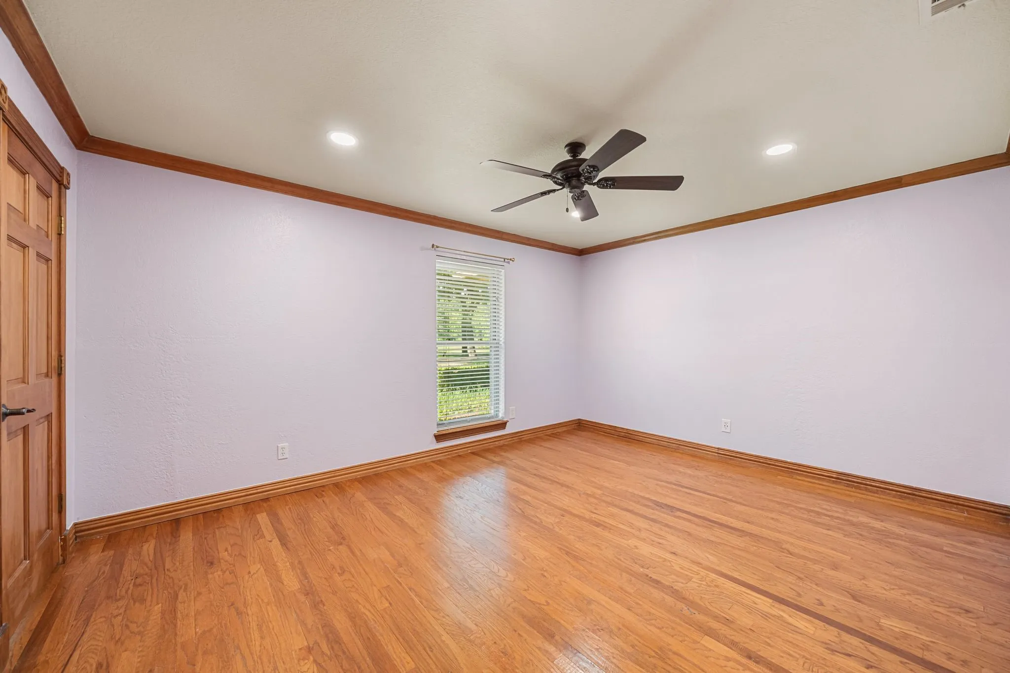 Single Family Residence For Sale in Tarrant County , 8920 Martin Drive, North Richland Hills, Texas 76182, 4 Bedrooms, 4 Bathrooms, 2 Garage spaces, 5,230 Sqft, built in 1981, Price $1,999,999, mls#21296655, Real Estate Agent in North Richland Hills, Homes For Sale in Tarrant county, Homes For Sale in North Richland Hills, Realtor in North Richland Hills Texas, Real Estate Brokerage Independent Realty Texas, Luminita Cordes Realtor