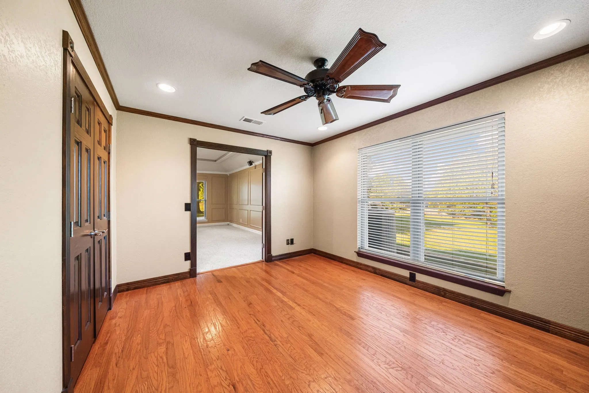 Single Family Residence For Sale in Tarrant County , 8920 Martin Drive, North Richland Hills, Texas 76182, 4 Bedrooms, 4 Bathrooms, 2 Garage spaces, 5,230 Sqft, built in 1981, Price $1,999,999, mls#21296655, Real Estate Agent in North Richland Hills, Homes For Sale in Tarrant county, Homes For Sale in North Richland Hills, Realtor in North Richland Hills Texas, Real Estate Brokerage Independent Realty Texas, Luminita Cordes Realtor