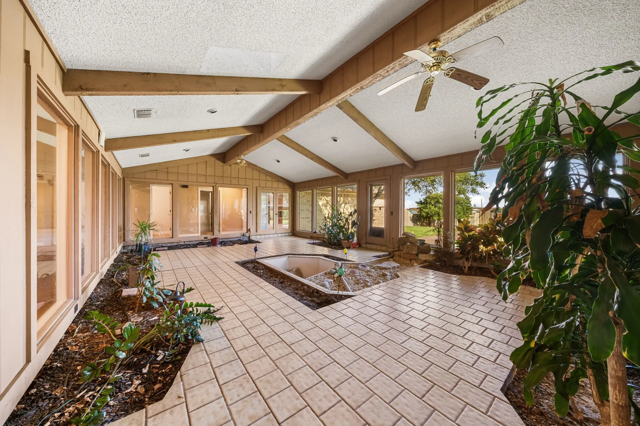 Single Family Residence For Sale in Tarrant County , 8920 Martin Drive, North Richland Hills, Texas 76182, 4 Bedrooms, 4 Bathrooms, 2 Garage spaces, 5,230 Sqft, built in 1981, Price $1,999,999, mls#21296655, Real Estate Agent in North Richland Hills, Homes For Sale in Tarrant county, Homes For Sale in North Richland Hills, Realtor in North Richland Hills Texas, Real Estate Brokerage Independent Realty Texas, Luminita Cordes Realtor