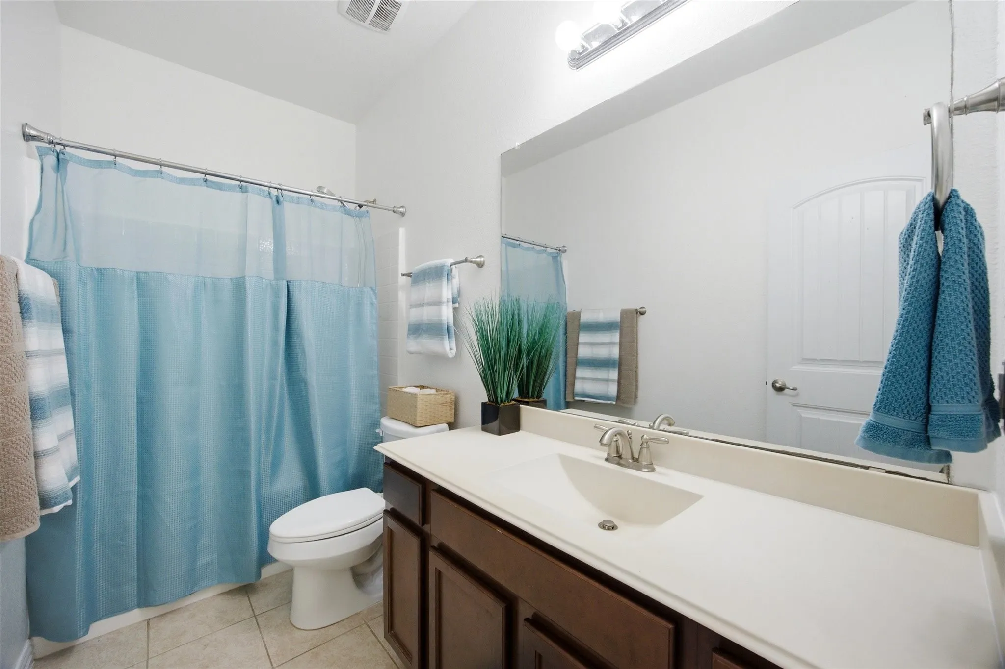 Single Family Residence For Sale in Rockwall County , 149 Pleasant Hill Lane, Fate, Texas 75189, 3 Bedroom, 2 Bathroom, 2 Garage spaces, 1,840 Sqft, built in 2014, mls#21295885, Real Estate Agent in Fate, Homes For Sale in Rockwall county, Homes For Sale in Fate, Realtor in Fate Texas, Real Estate Brokerage Independent Realty Texas, Luminita Cordes Realtor