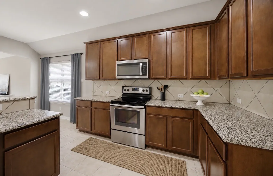 Single Family Residence For Sale in Rockwall County , 149 Pleasant Hill Lane, Fate, Texas 75189, 3 Bedroom, 2 Bathroom, 2 Garage spaces, 1,840 Sqft, built in 2014, mls#21295885, Real Estate Agent in Fate, Homes For Sale in Rockwall county, Homes For Sale in Fate, Realtor in Fate Texas, Real Estate Brokerage Independent Realty Texas, Luminita Cordes Realtor