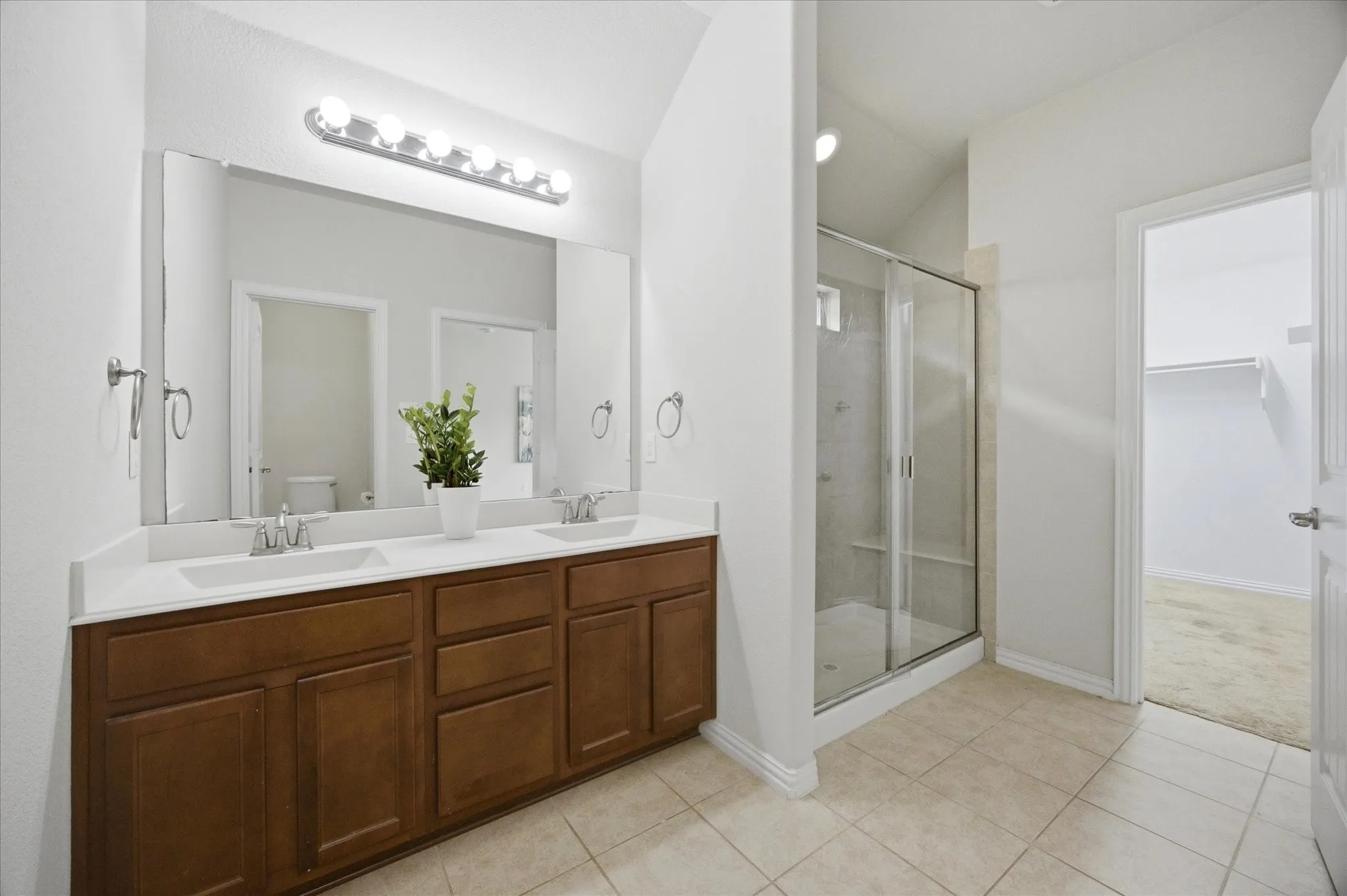 Single Family Residence For Sale in Rockwall County , 149 Pleasant Hill Lane, Fate, Texas 75189, 3 Bedroom, 2 Bathroom, 2 Garage spaces, 1,840 Sqft, built in 2014, mls#21295885, Real Estate Agent in Fate, Homes For Sale in Rockwall county, Homes For Sale in Fate, Realtor in Fate Texas, Real Estate Brokerage Independent Realty Texas, Luminita Cordes Realtor