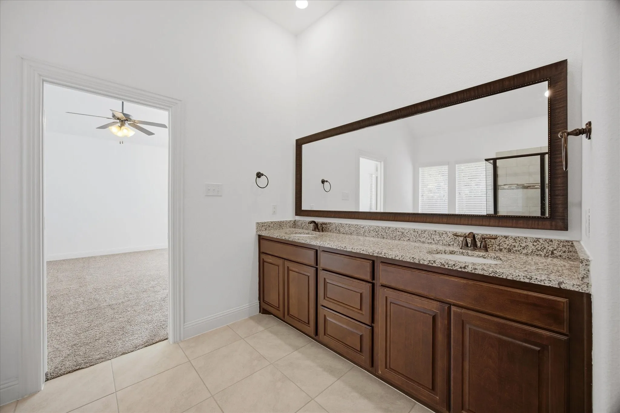 Single Family Residence For Sale in Rockwall County , 3909 Whitman Drive, Rockwall, Texas 75087, 4 Bedroom, 3 Bathroom, 2 Garage spaces, 3,090 Sqft, built in 2018, mls#21296412, Real Estate Agent in Rockwall, Homes For Sale in Rockwall county, Homes For Sale in Rockwall, Realtor in Rockwall Texas, Real Estate Brokerage Independent Realty Texas, Luminita Cordes Realtor
