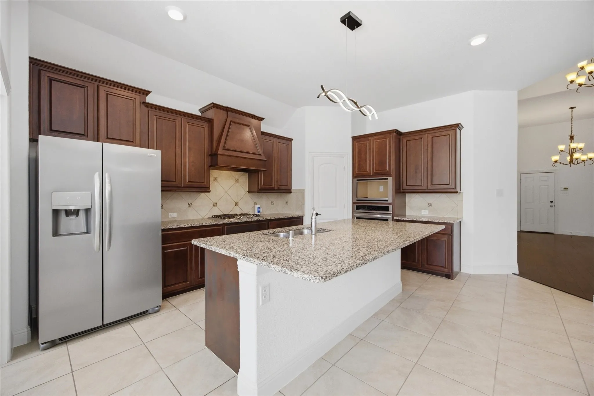 Single Family Residence For Sale in Rockwall County , 3909 Whitman Drive, Rockwall, Texas 75087, 4 Bedroom, 3 Bathroom, 2 Garage spaces, 3,090 Sqft, built in 2018, mls#21296412, Real Estate Agent in Rockwall, Homes For Sale in Rockwall county, Homes For Sale in Rockwall, Realtor in Rockwall Texas, Real Estate Brokerage Independent Realty Texas, Luminita Cordes Realtor