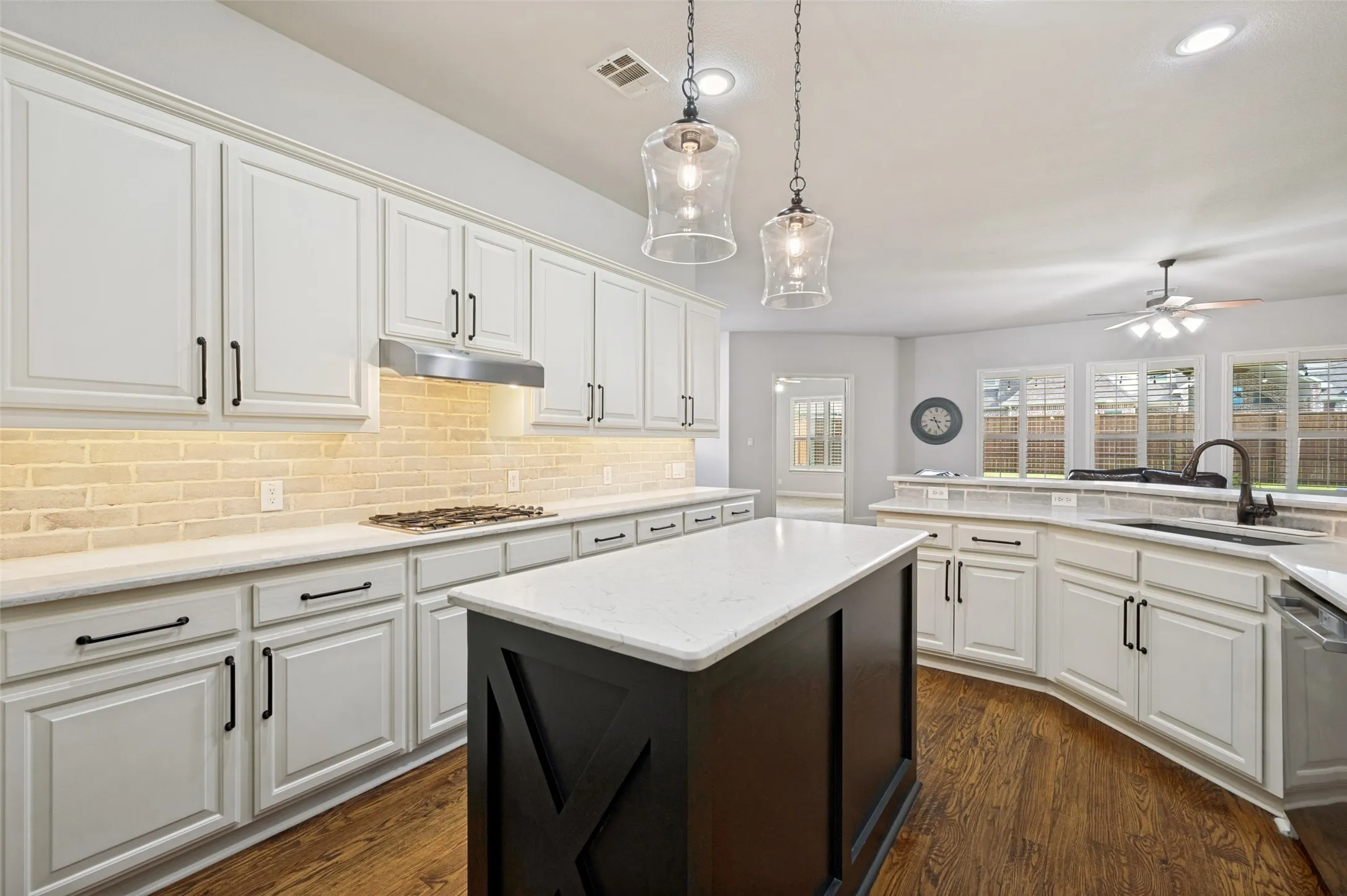 Single Family Residence For Sale in Collin County , 1331 Cedar Springs Drive, Prosper, Texas 75078, 4 Bedroom, 3 Bathroom, 3 Garage spaces, 3,595 Sqft, built in 2005, mls#21298521, Real Estate Agent in Prosper, Homes For Sale in Collin county, Homes For Sale in Prosper, Realtor in Prosper Texas, Real Estate Brokerage Independent Realty Texas, Luminita Cordes Realtor