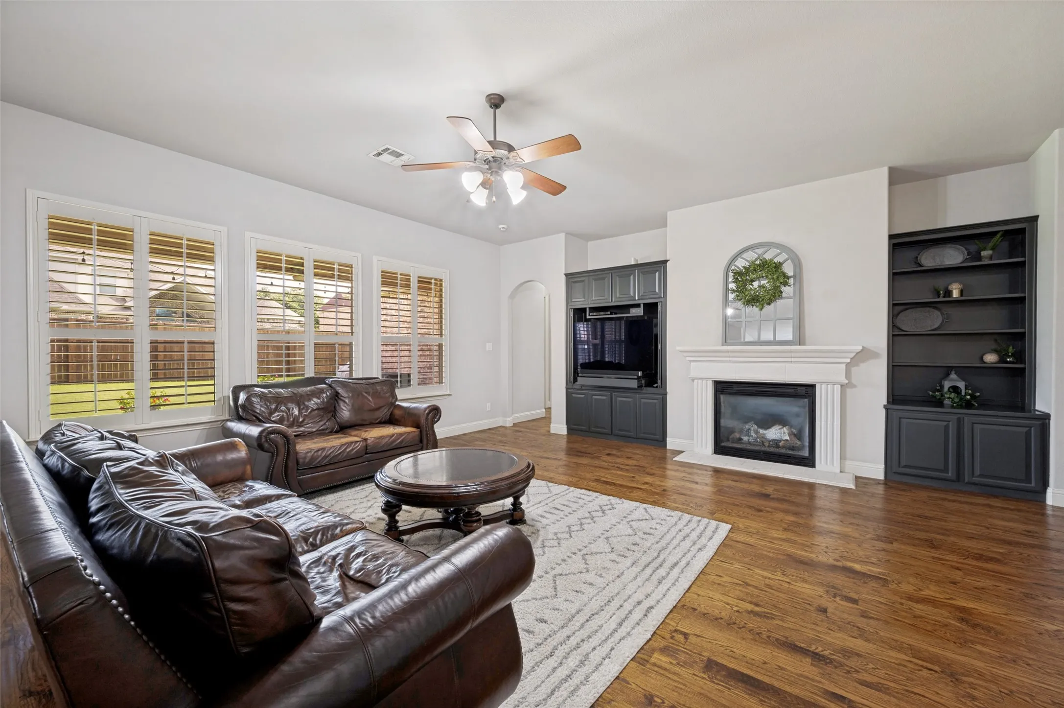 Single Family Residence For Sale in Collin County , 1331 Cedar Springs Drive, Prosper, Texas 75078, 4 Bedroom, 3 Bathroom, 3 Garage spaces, 3,595 Sqft, built in 2005, mls#21298521, Real Estate Agent in Prosper, Homes For Sale in Collin county, Homes For Sale in Prosper, Realtor in Prosper Texas, Real Estate Brokerage Independent Realty Texas, Luminita Cordes Realtor