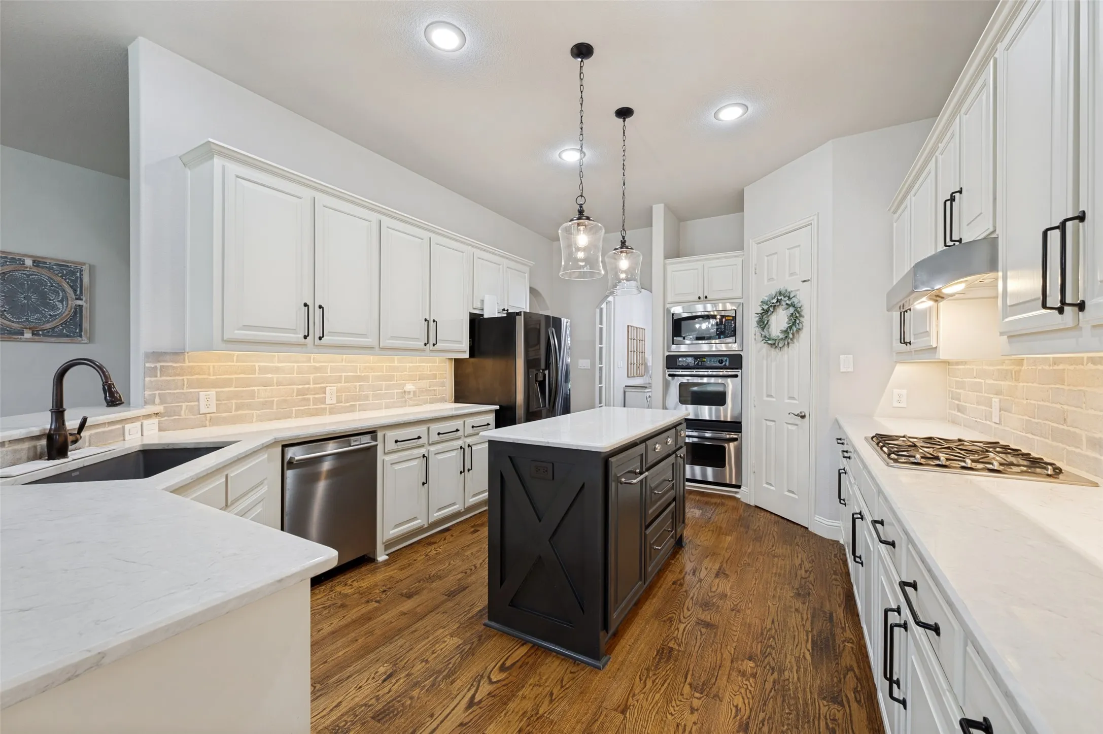 Single Family Residence For Sale in Collin County , 1331 Cedar Springs Drive, Prosper, Texas 75078, 4 Bedroom, 3 Bathroom, 3 Garage spaces, 3,595 Sqft, built in 2005, mls#21298521, Real Estate Agent in Prosper, Homes For Sale in Collin county, Homes For Sale in Prosper, Realtor in Prosper Texas, Real Estate Brokerage Independent Realty Texas, Luminita Cordes Realtor