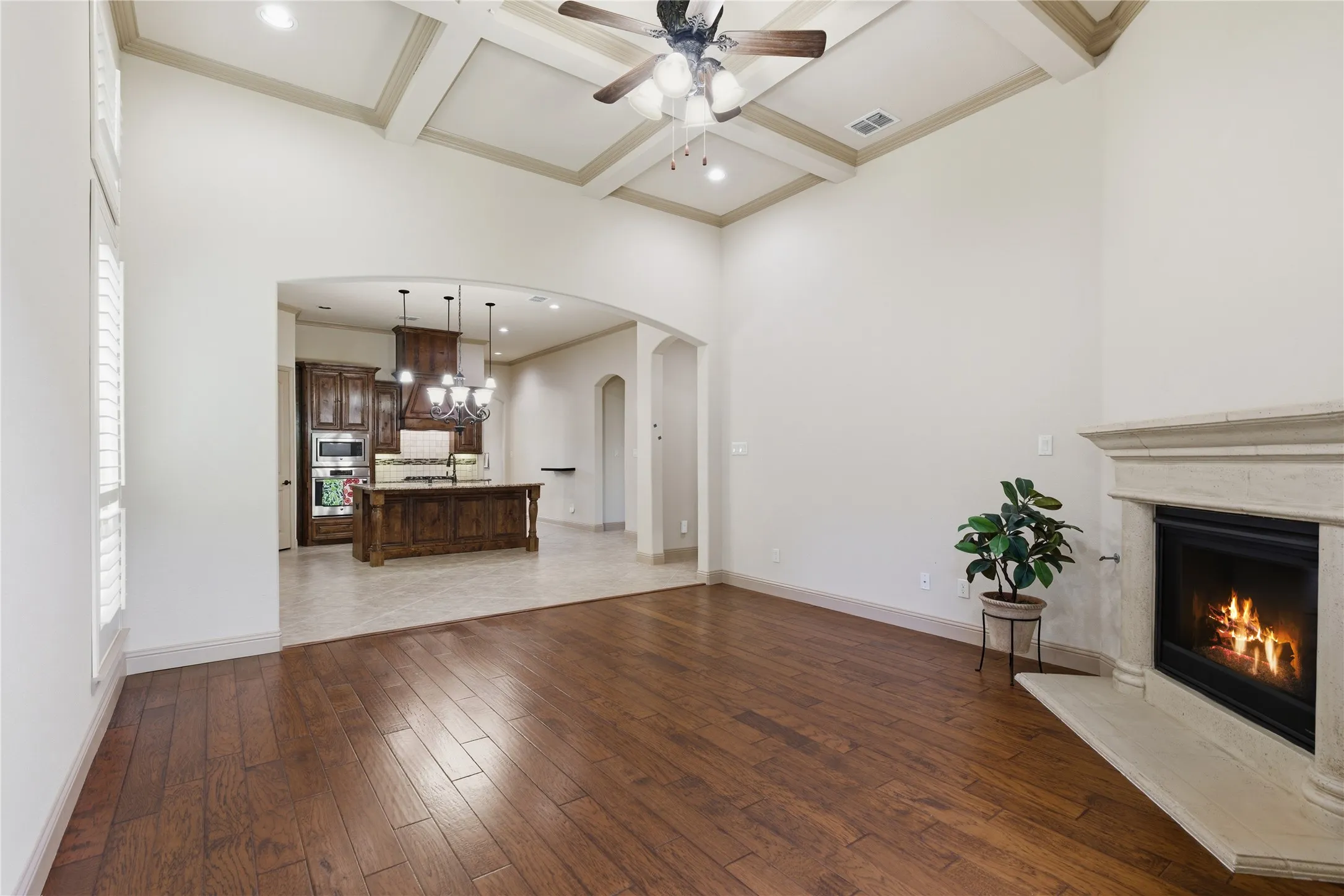Single Family Residence For Sale in Collin County , 413 Chloe Drive, Allen, Texas 75013, 3 Bedroom, 3 Bathroom, 2 Garage spaces, 2,255 Sqft, built in 2014, mls#21297792, Real Estate Agent in Allen, Homes For Sale in Collin county, Homes For Sale in Allen, Realtor in Allen Texas, Real Estate Brokerage Independent Realty Texas, Luminita Cordes Realtor