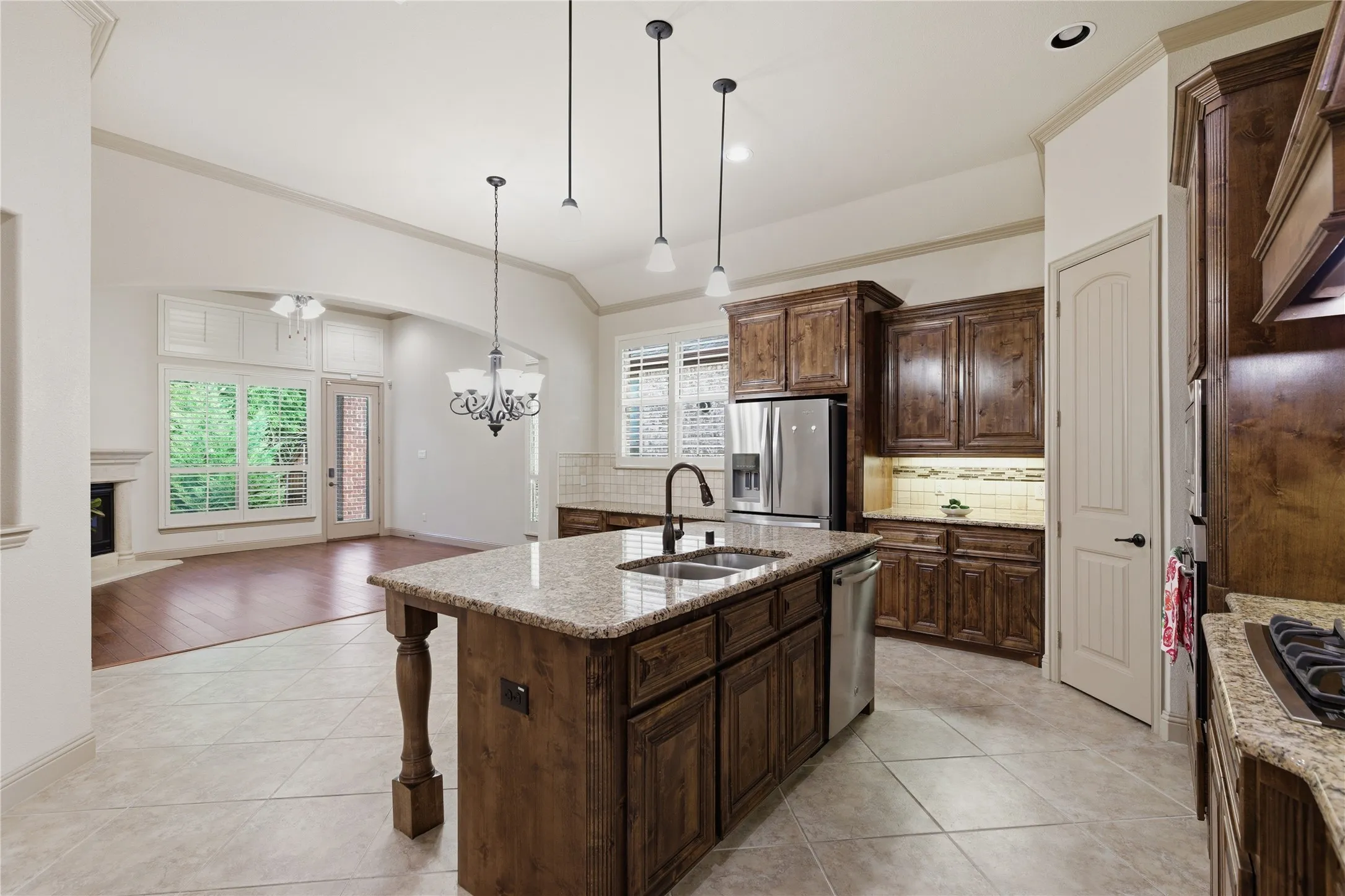 Large Kitchen Island and Breakfast Bar