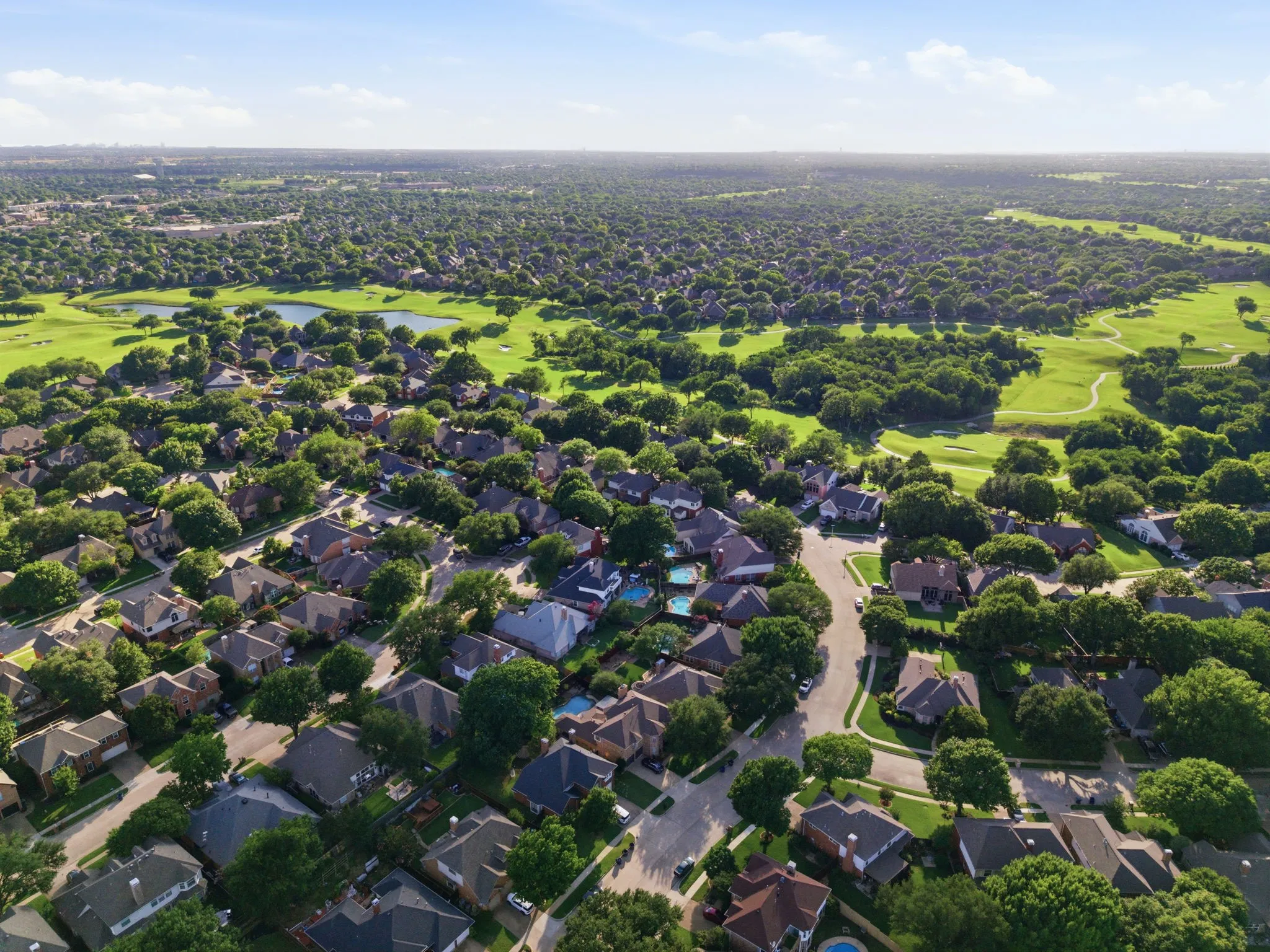 Single Family Residence For Sale in Collin County , 5405 N Briar Ridge Circle, Mc Kinney, Texas 75072, 4 Bedroom, 3 Bathroom, 2 Garage spaces, 2,562 Sqft, built in 1994, mls#21299198, Real Estate Agent in Mc Kinney, Homes For Sale in Collin county, Homes For Sale in Mc Kinney, Realtor in Mc Kinney Texas, Real Estate Brokerage Independent Realty Texas, Luminita Cordes Realtor