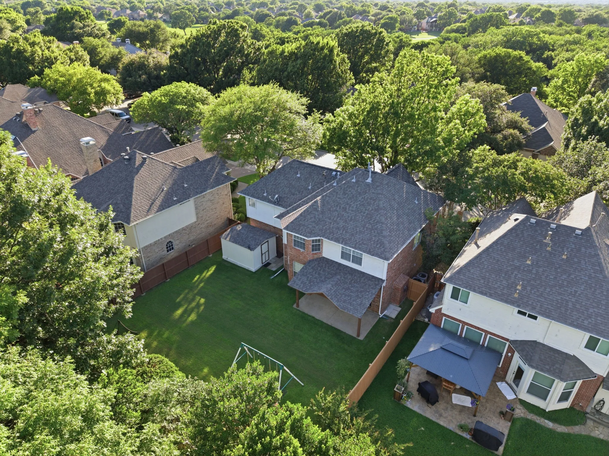 Single Family Residence For Sale in Collin County , 5405 N Briar Ridge Circle, Mc Kinney, Texas 75072, 4 Bedroom, 3 Bathroom, 2 Garage spaces, 2,562 Sqft, built in 1994, mls#21299198, Real Estate Agent in Mc Kinney, Homes For Sale in Collin county, Homes For Sale in Mc Kinney, Realtor in Mc Kinney Texas, Real Estate Brokerage Independent Realty Texas, Luminita Cordes Realtor