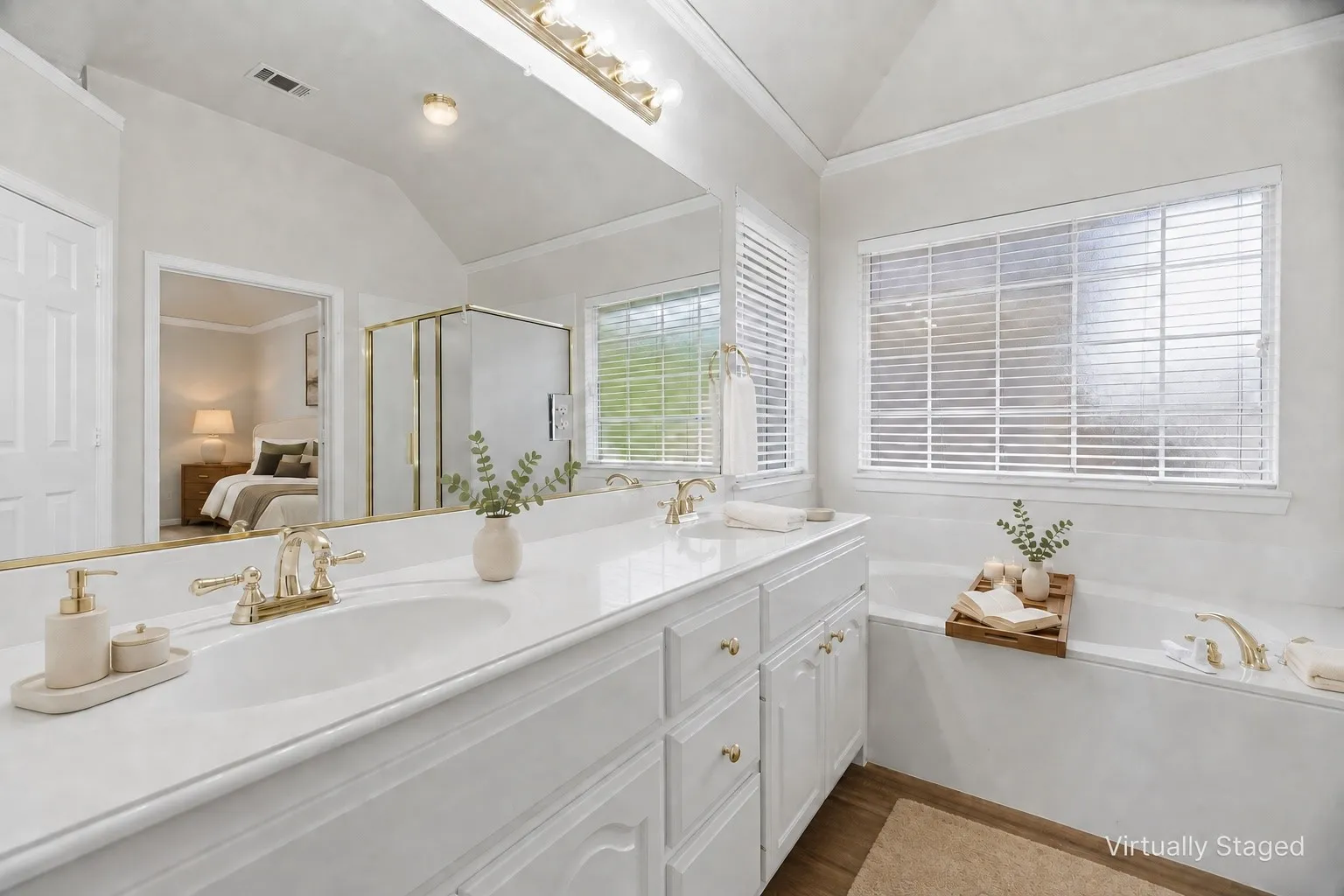Single Family Residence For Sale in Collin County , 5405 N Briar Ridge Circle, Mc Kinney, Texas 75072, 4 Bedroom, 3 Bathroom, 2 Garage spaces, 2,562 Sqft, built in 1994, mls#21299198, Real Estate Agent in Mc Kinney, Homes For Sale in Collin county, Homes For Sale in Mc Kinney, Realtor in Mc Kinney Texas, Real Estate Brokerage Independent Realty Texas, Luminita Cordes Realtor