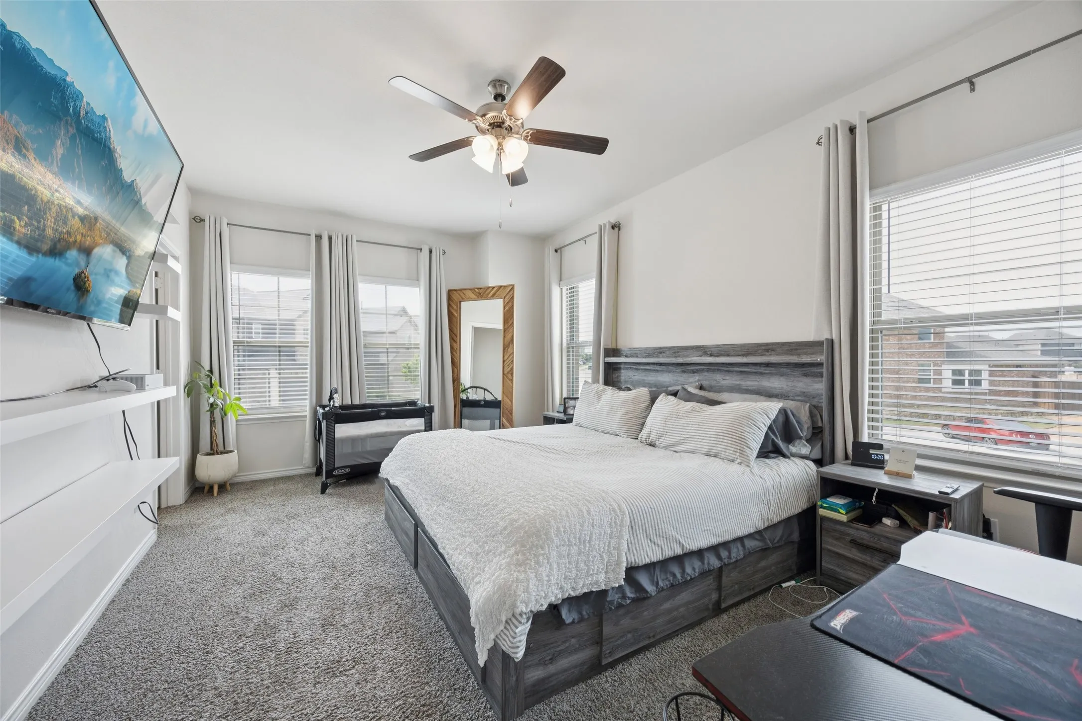 Townhouse For Sale in Dallas County , 2028 Saddle Way, Mesquite, Texas 75149, 3 Bedroom, 3 Bathroom, 2 Garage spaces, 1,737 Sqft, built in 2022, mls#21297254, Real Estate Agent in Mesquite, Homes For Sale in Dallas county, Homes For Sale in Mesquite, Realtor in Mesquite Texas, Real Estate Brokerage Independent Realty Texas, Luminita Cordes Realtor