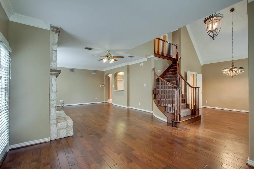 Single Family Residence For Rent in Dallas County , 224 Heatherwood Drive, Irving, Texas 75063, 3 Bedrooms, 3 Bathrooms, 2 Garage spaces, 2,252 Sqft, built in 1997, Price $2,995, mls#21299383, Real Estate Agent in Irving, Homes For Rent in Dallas county, Homes For Rent in Irving, Realtor in Irving Texas, Real Estate Brokerage Independent Realty Texas, Luminita Cordes Realtor