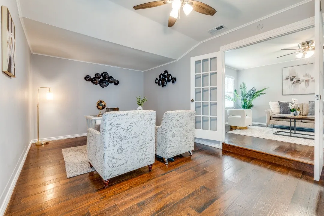 Single Family Residence For Rent in Dallas County , 2736 Rolinda Drive, Dallas, Texas 75211, 3 Bedroom, 2 Bathroom, 2 Garage spaces, 1,250 Sqft, built in 1952, mls#21300138, Real Estate Agent in Dallas, Homes For Rent in Dallas county, Homes For Rent in Dallas, Realtor in Dallas Texas, Real Estate Brokerage Independent Realty Texas, Luminita Cordes Realtor