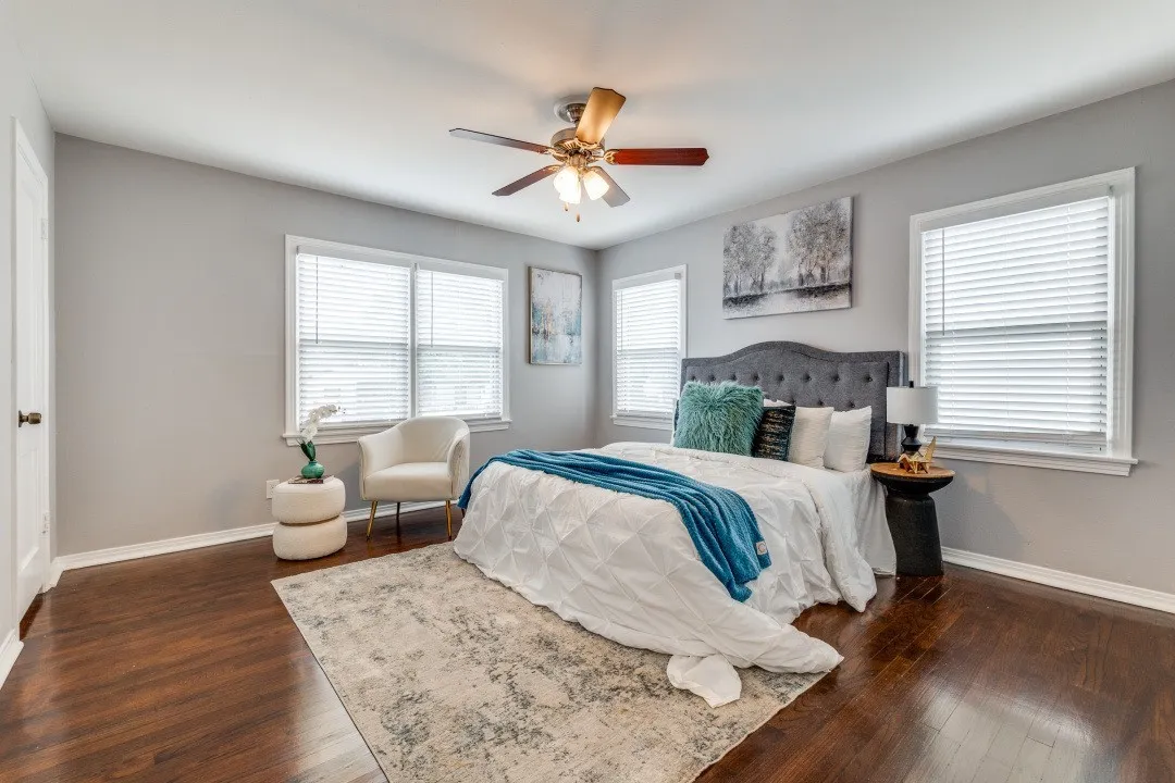 Single Family Residence For Rent in Dallas County , 2736 Rolinda Drive, Dallas, Texas 75211, 3 Bedroom, 2 Bathroom, 2 Garage spaces, 1,250 Sqft, built in 1952, mls#21300138, Real Estate Agent in Dallas, Homes For Rent in Dallas county, Homes For Rent in Dallas, Realtor in Dallas Texas, Real Estate Brokerage Independent Realty Texas, Luminita Cordes Realtor