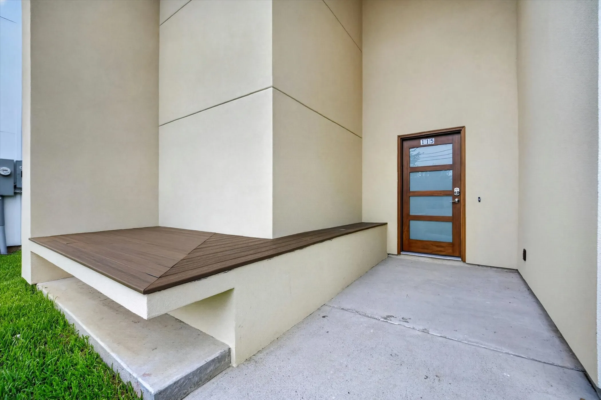 Single Family Residence For Sale in Dallas County , 115 Rolston Road, Irving, Texas 75060, 3 Bedroom, 3 Bathroom, 2 Garage spaces, 2,759 Sqft, built in 2024, mls#21297186, Real Estate Agent in Irving, Homes For Sale in Dallas county, Homes For Sale in Irving, Realtor in Irving Texas, Real Estate Brokerage Independent Realty Texas, Luminita Cordes Realtor