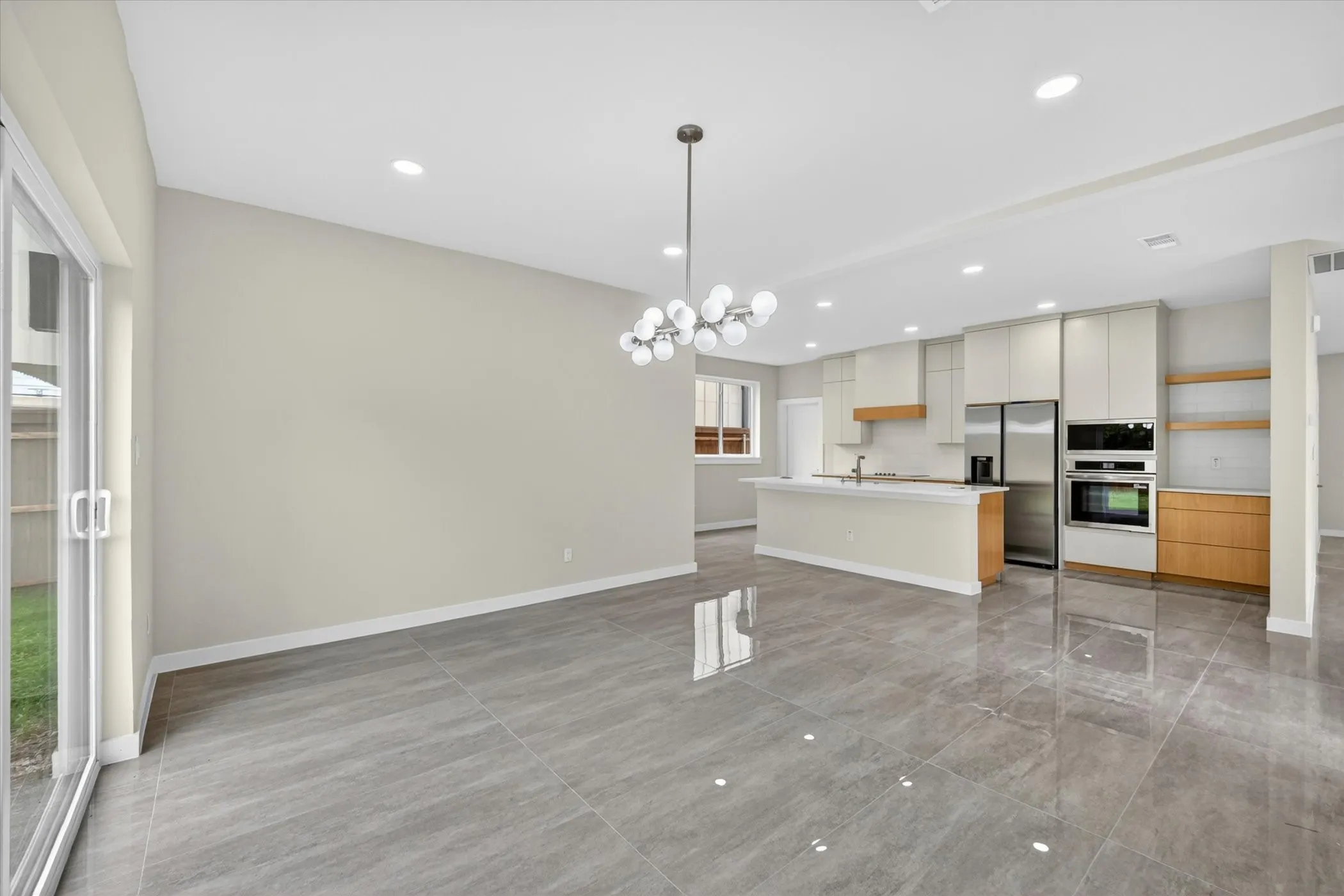 Single Family Residence For Sale in Dallas County , 115 Rolston Road, Irving, Texas 75060, 3 Bedroom, 3 Bathroom, 2 Garage spaces, 2,759 Sqft, built in 2024, mls#21297186, Real Estate Agent in Irving, Homes For Sale in Dallas county, Homes For Sale in Irving, Realtor in Irving Texas, Real Estate Brokerage Independent Realty Texas, Luminita Cordes Realtor