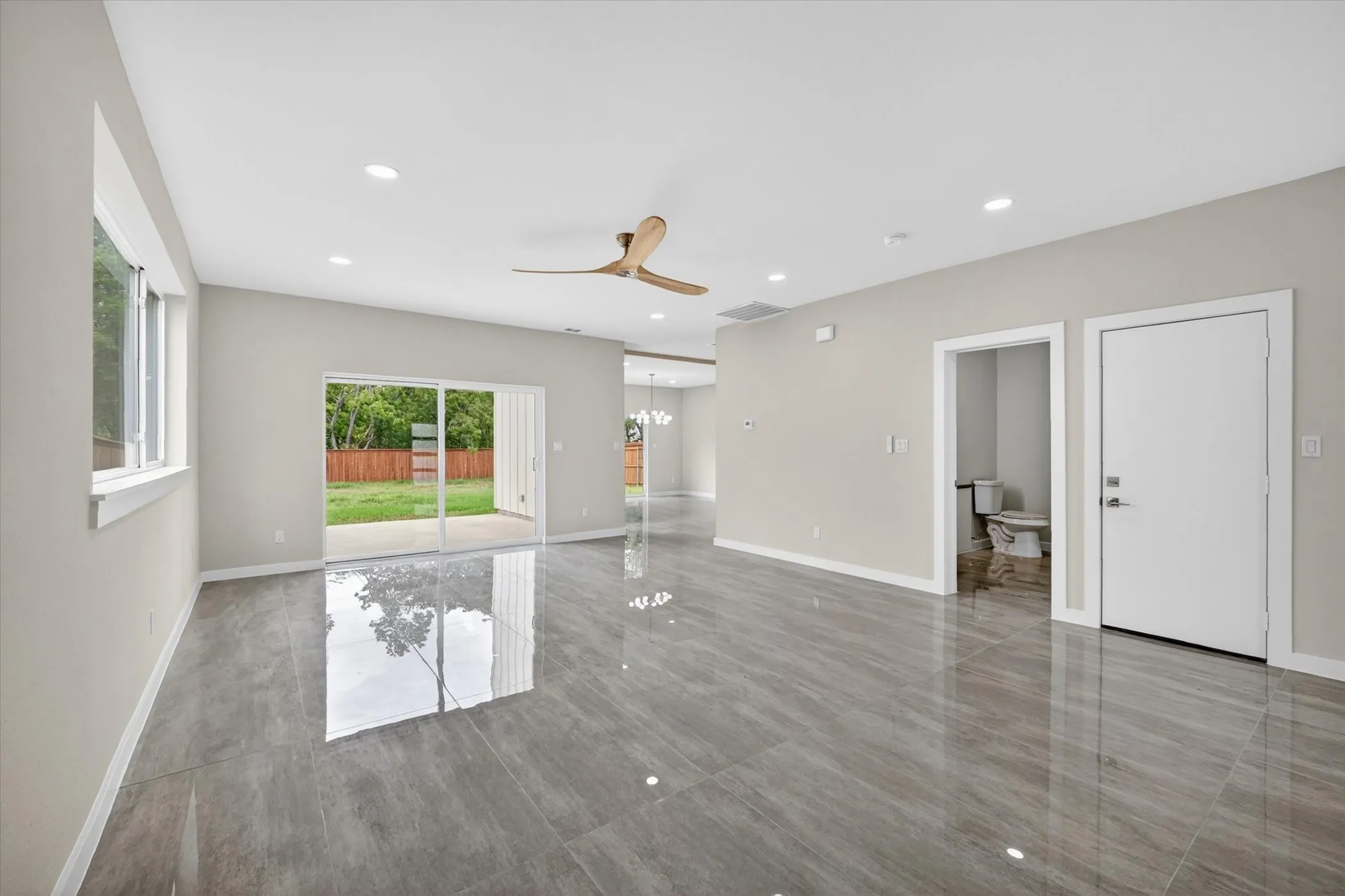 Single Family Residence For Sale in Dallas County , 115 Rolston Road, Irving, Texas 75060, 3 Bedroom, 3 Bathroom, 2 Garage spaces, 2,759 Sqft, built in 2024, mls#21297186, Real Estate Agent in Irving, Homes For Sale in Dallas county, Homes For Sale in Irving, Realtor in Irving Texas, Real Estate Brokerage Independent Realty Texas, Luminita Cordes Realtor
