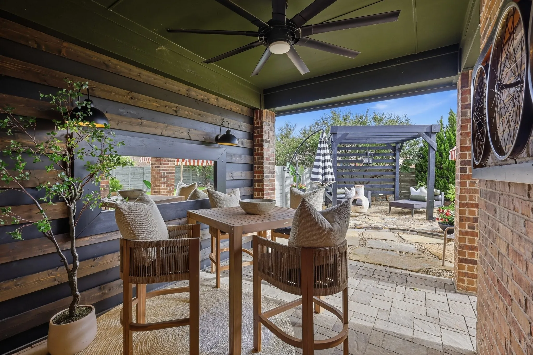 Single Family Residence For Sale in Denton County , 1112 Homestead Way, Argyle, Texas 76226, 4 Bedroom, 3 Bathroom, 2 Garage spaces, 2,969 Sqft, built in 2017, mls#21295343, Real Estate Agent in Argyle, Homes For Sale in Denton county, Homes For Sale in Argyle, Realtor in Argyle Texas, Real Estate Brokerage Independent Realty Texas, Luminita Cordes Realtor