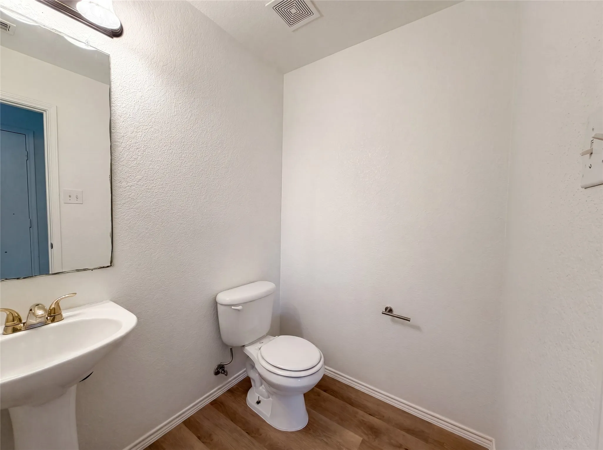 Single Family Residence For Sale in Tarrant County , 773 San Felipe Trail, Fort Worth, Texas 76052, 4 Bedroom, 3 Bathroom, 2 Garage spaces, 2,444 Sqft, built in 2007, mls#21300100, Real Estate Agent in Fort Worth, Homes For Sale in Tarrant county, Homes For Sale in Fort Worth, Realtor in Fort Worth Texas, Real Estate Brokerage Independent Realty Texas, Luminita Cordes Realtor