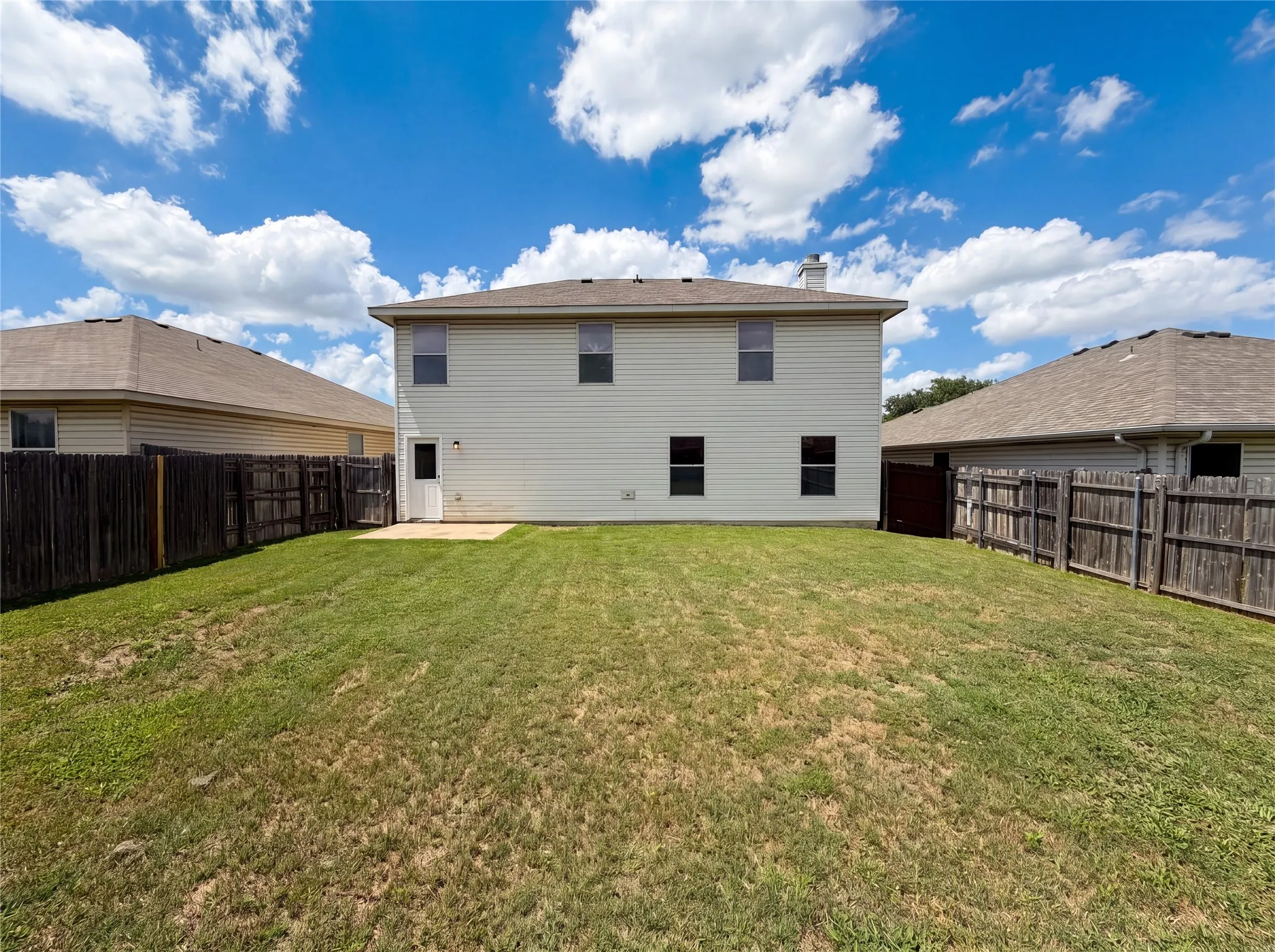 Single Family Residence For Sale in Tarrant County , 773 San Felipe Trail, Fort Worth, Texas 76052, 4 Bedroom, 3 Bathroom, 2 Garage spaces, 2,444 Sqft, built in 2007, mls#21300100, Real Estate Agent in Fort Worth, Homes For Sale in Tarrant county, Homes For Sale in Fort Worth, Realtor in Fort Worth Texas, Real Estate Brokerage Independent Realty Texas, Luminita Cordes Realtor