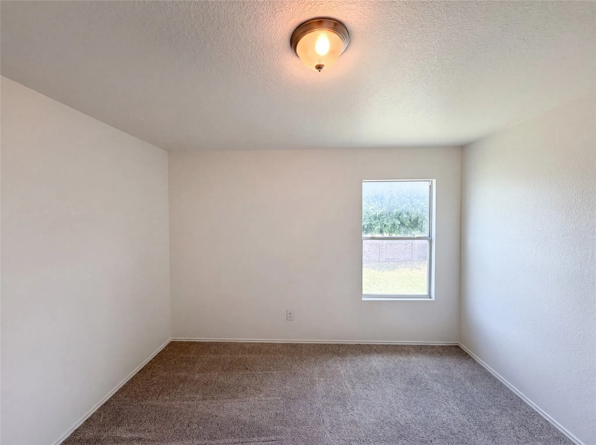Single Family Residence For Sale in Tarrant County , 773 San Felipe Trail, Fort Worth, Texas 76052, 4 Bedroom, 3 Bathroom, 2 Garage spaces, 2,444 Sqft, built in 2007, mls#21300100, Real Estate Agent in Fort Worth, Homes For Sale in Tarrant county, Homes For Sale in Fort Worth, Realtor in Fort Worth Texas, Real Estate Brokerage Independent Realty Texas, Luminita Cordes Realtor