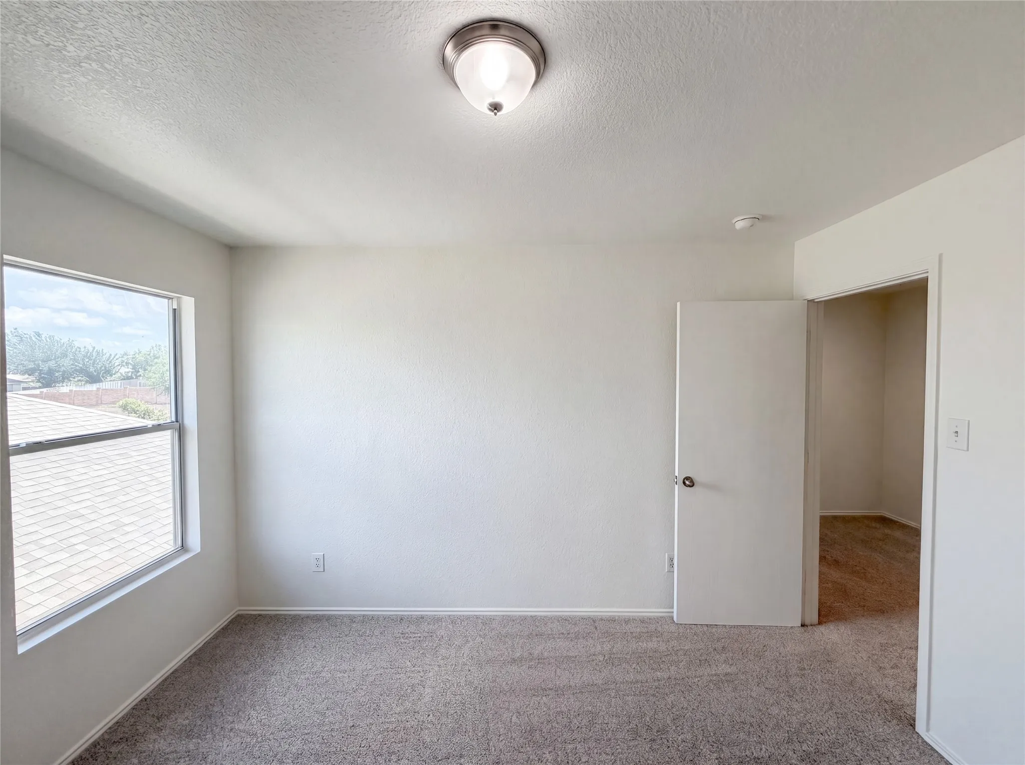 Single Family Residence For Sale in Tarrant County , 773 San Felipe Trail, Fort Worth, Texas 76052, 4 Bedroom, 3 Bathroom, 2 Garage spaces, 2,444 Sqft, built in 2007, mls#21300100, Real Estate Agent in Fort Worth, Homes For Sale in Tarrant county, Homes For Sale in Fort Worth, Realtor in Fort Worth Texas, Real Estate Brokerage Independent Realty Texas, Luminita Cordes Realtor