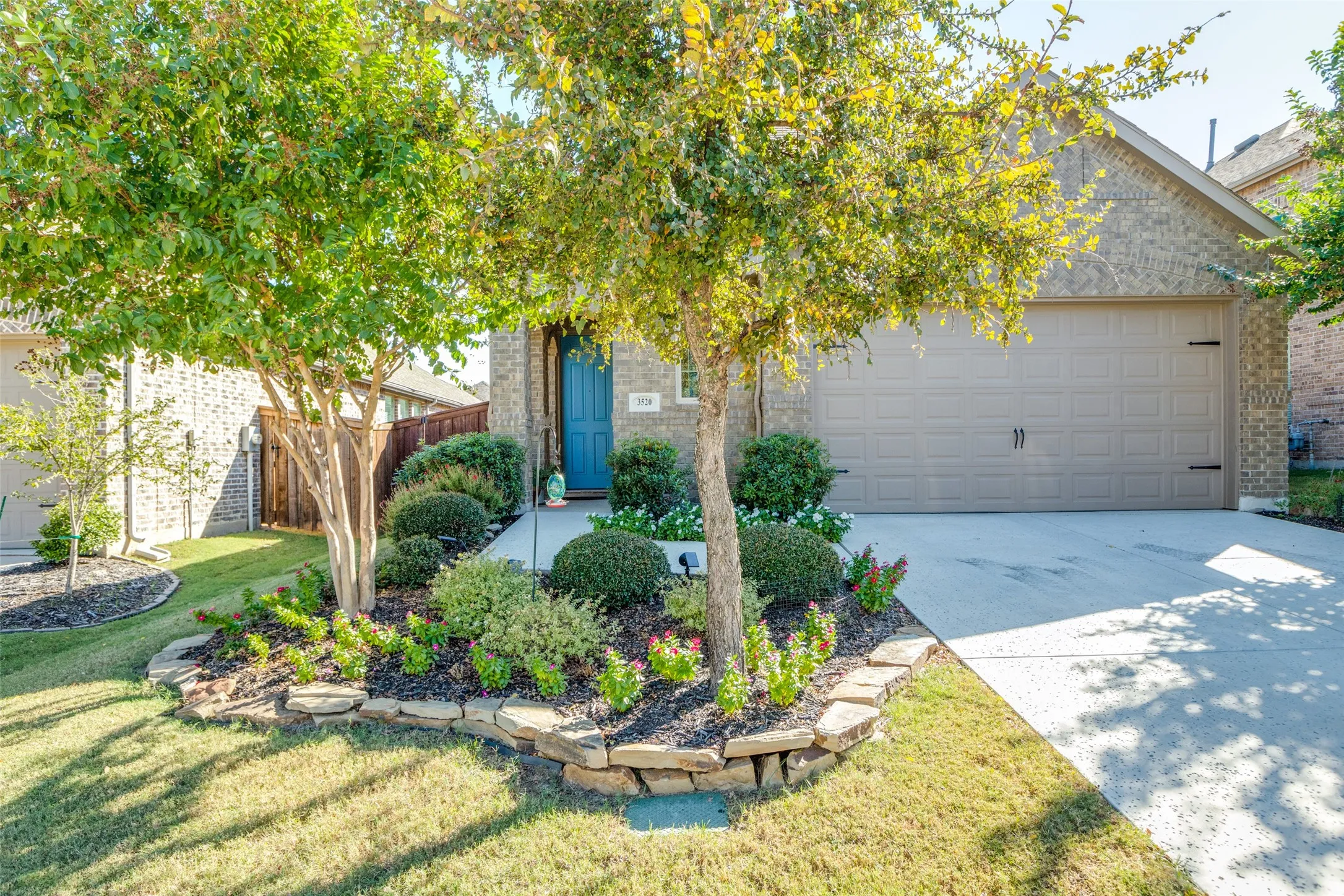 Single Family Residence For Sale in Denton County , 3520 Tulip, Aubrey, Texas 76227, 3 Bedroom, 2 Bathroom, 2 Garage spaces, 1,628 Sqft, built in 2018, mls#21300062, Real Estate Agent in Aubrey, Homes For Sale in Denton county, Homes For Sale in Aubrey, Realtor in Aubrey Texas, Real Estate Brokerage Independent Realty Texas, Luminita Cordes Realtor