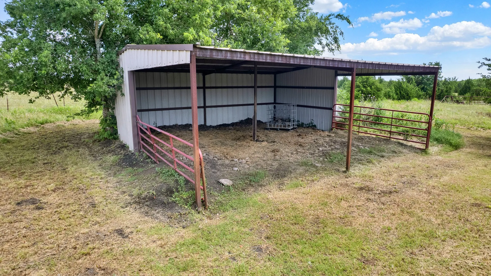 Single Family Residence For Sale in Rockwall County , 5745 S Fm 548, Royse City, Texas 75189, 4 Bedroom, 3 Bathroom, Garage spaces, 2,904 Sqft, built in 2001, Price $635,000, mls#21299276, Real Estate Agent in Royse City, Homes For Sale in Rockwall county, Homes For Sale in Royse City, Realtor in Royse City Texas, Real Estate Brokerage Independent Realty Texas, Luminita Cordes Realtor