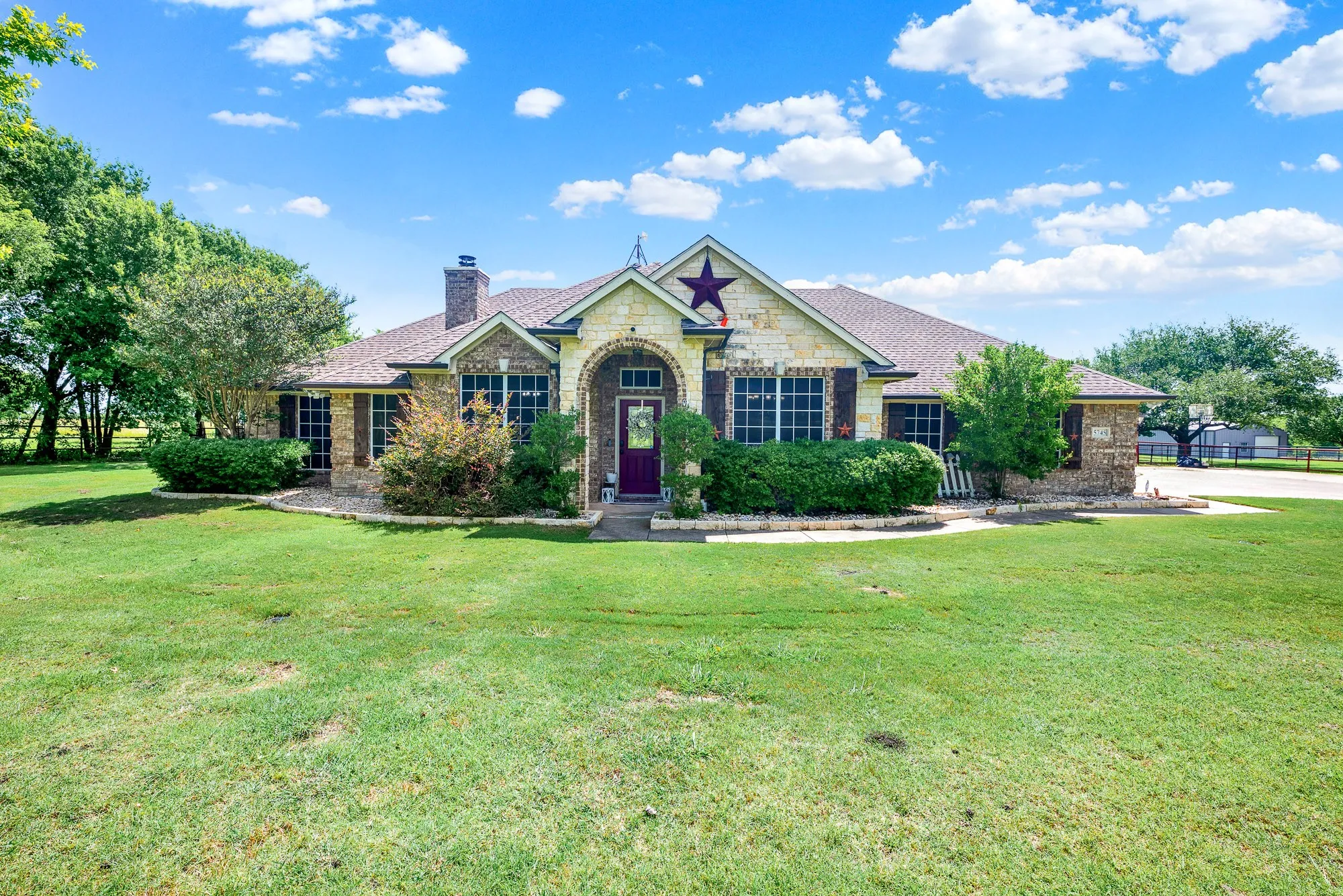Single Family Residence For Sale in Rockwall County , 5745 S Fm 548, Royse City, Texas 75189, 4 Bedroom, 3 Bathroom, Garage spaces, 2,904 Sqft, built in 2001, Price $635,000, mls#21299276, Real Estate Agent in Royse City, Homes For Sale in Rockwall county, Homes For Sale in Royse City, Realtor in Royse City Texas, Real Estate Brokerage Independent Realty Texas, Luminita Cordes Realtor