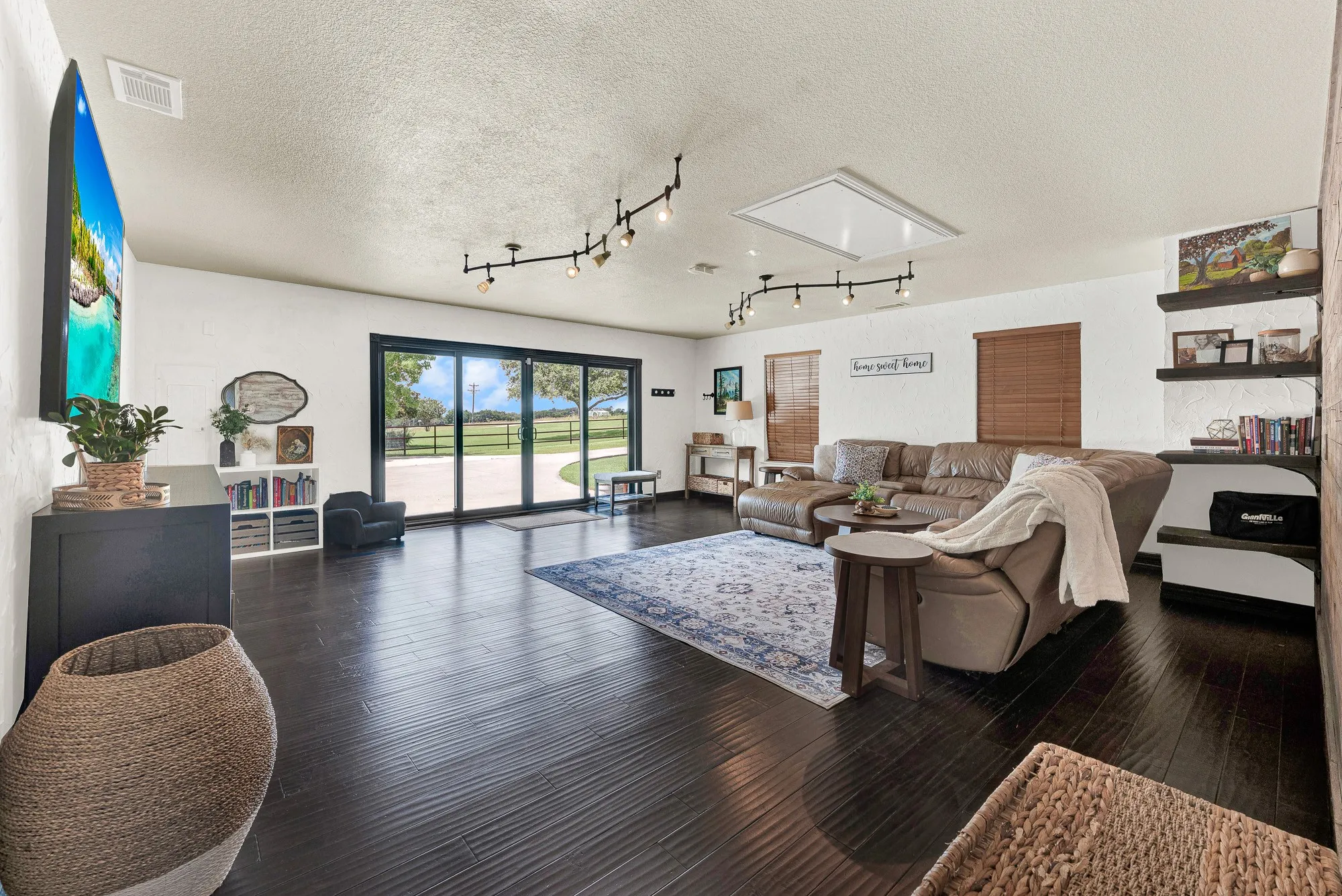 Single Family Residence For Sale in Rockwall County , 5745 S Fm 548, Royse City, Texas 75189, 4 Bedroom, 3 Bathroom, Garage spaces, 2,904 Sqft, built in 2001, Price $635,000, mls#21299276, Real Estate Agent in Royse City, Homes For Sale in Rockwall county, Homes For Sale in Royse City, Realtor in Royse City Texas, Real Estate Brokerage Independent Realty Texas, Luminita Cordes Realtor