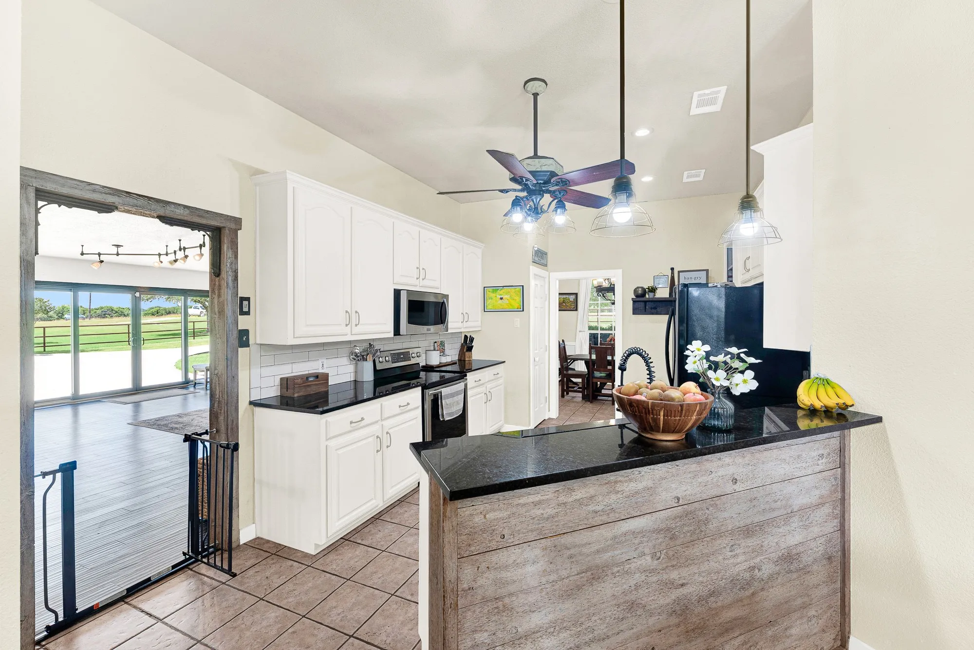 Single Family Residence For Sale in Rockwall County , 5745 S Fm 548, Royse City, Texas 75189, 4 Bedroom, 3 Bathroom, Garage spaces, 2,904 Sqft, built in 2001, Price $635,000, mls#21299276, Real Estate Agent in Royse City, Homes For Sale in Rockwall county, Homes For Sale in Royse City, Realtor in Royse City Texas, Real Estate Brokerage Independent Realty Texas, Luminita Cordes Realtor