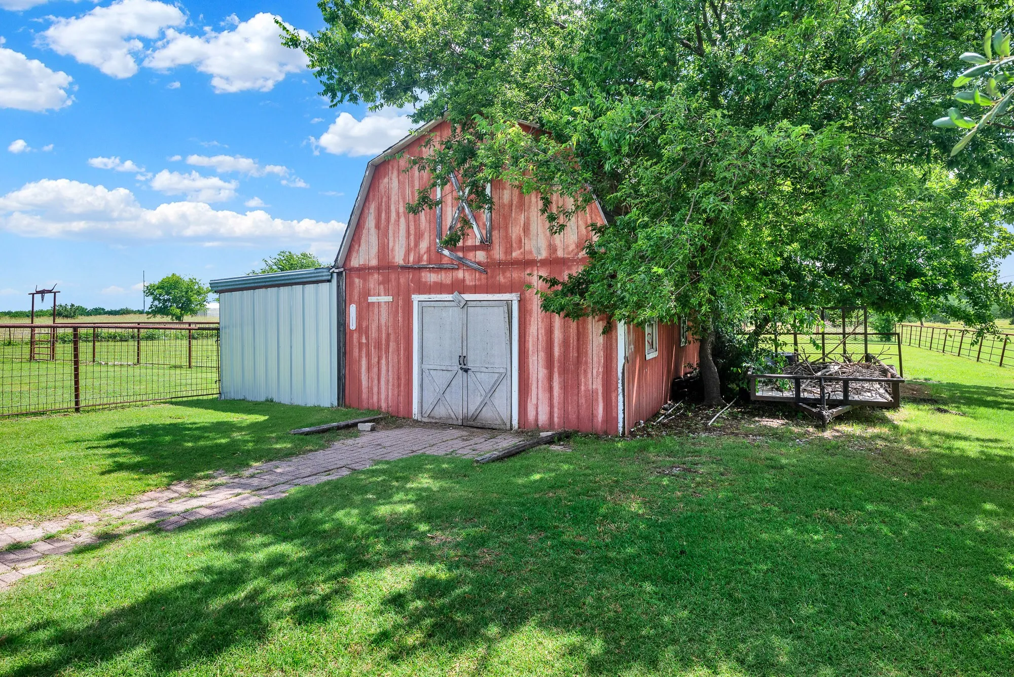 Single Family Residence For Sale in Rockwall County , 5745 S Fm 548, Royse City, Texas 75189, 4 Bedroom, 3 Bathroom, Garage spaces, 2,904 Sqft, built in 2001, Price $635,000, mls#21299276, Real Estate Agent in Royse City, Homes For Sale in Rockwall county, Homes For Sale in Royse City, Realtor in Royse City Texas, Real Estate Brokerage Independent Realty Texas, Luminita Cordes Realtor
