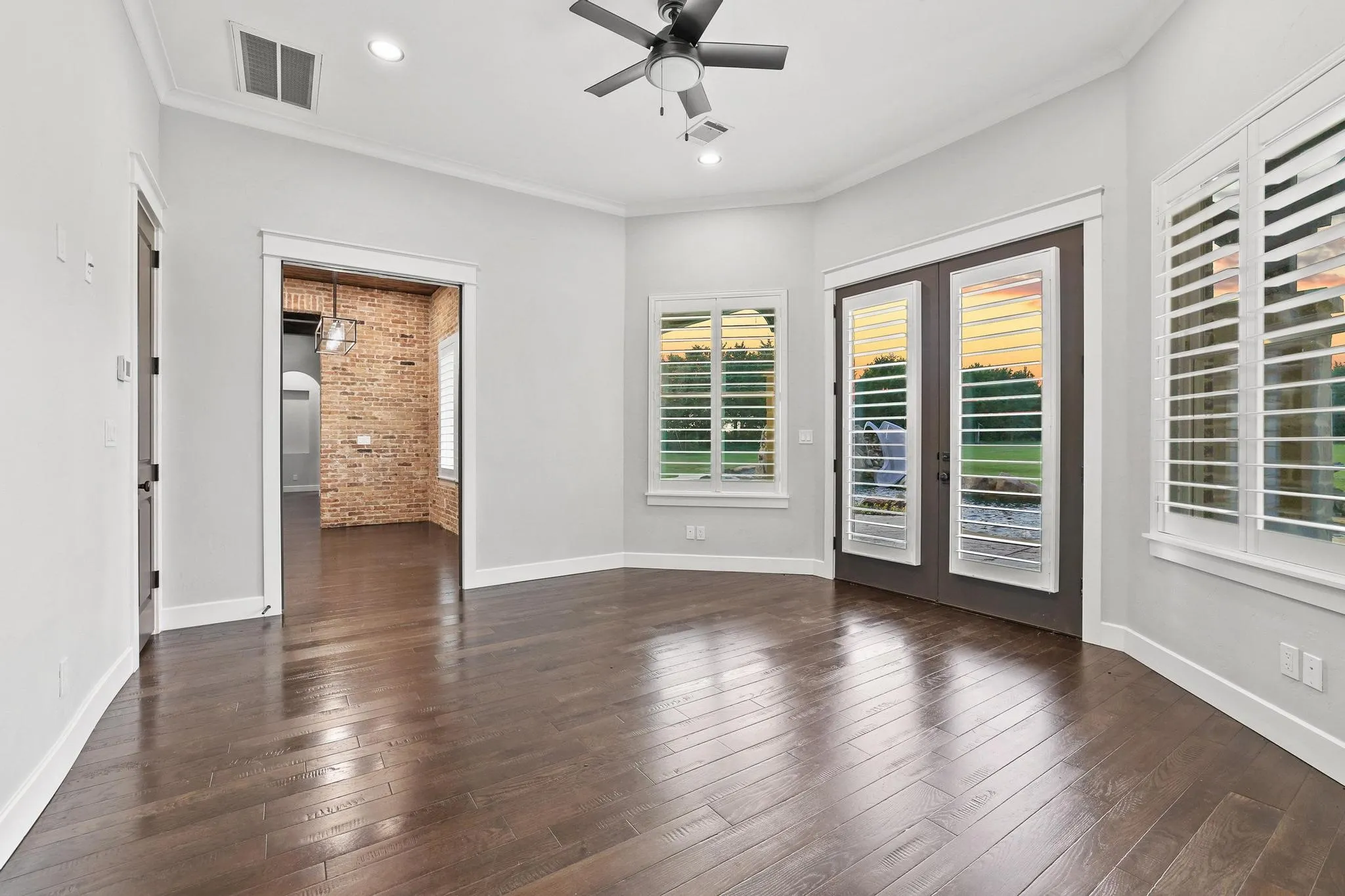 Single Family Residence For Sale in Grayson County , 231 Geis Drive, Pottsboro, Texas 75076, 4 Bedroom, 4 Bathroom, 3 Garage spaces, 3,019 Sqft, built in 2022, mls#21298215, Real Estate Agent in Pottsboro, Homes For Sale in Grayson county, Homes For Sale in Pottsboro, Realtor in Pottsboro Texas, Real Estate Brokerage Independent Realty Texas, Luminita Cordes Realtor