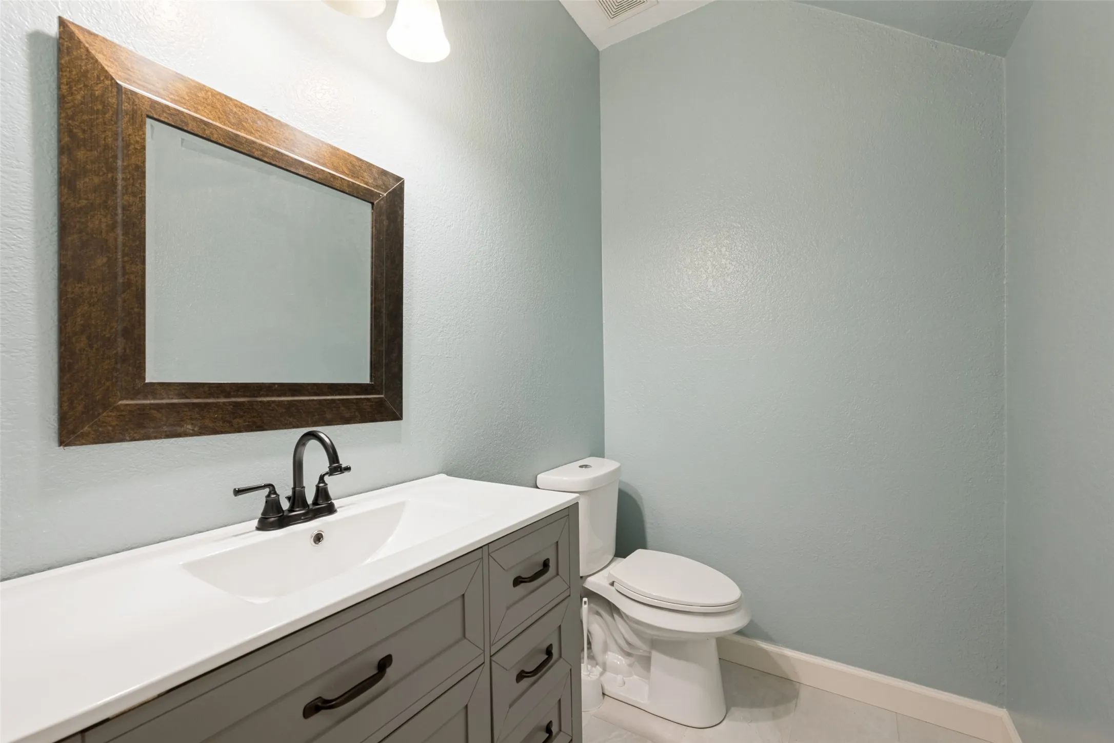 Downstairs half bathroom