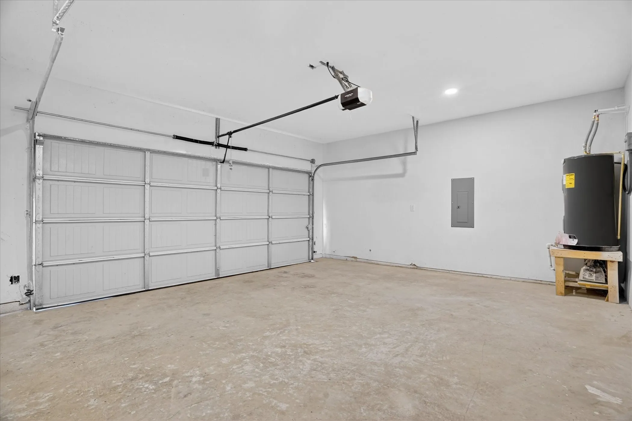 Single Family Residence For Sale in Hood County , 3202 Lowland Drive, Granbury, Texas 76048, 3 Bedroom, 2 Bathroom, 2 Garage spaces, 1,054 Sqft, built in 2024, mls#21300180, Real Estate Agent in Granbury, Homes For Sale in Hood county, Homes For Sale in Granbury, Realtor in Granbury Texas, Real Estate Brokerage Independent Realty Texas, Luminita Cordes Realtor