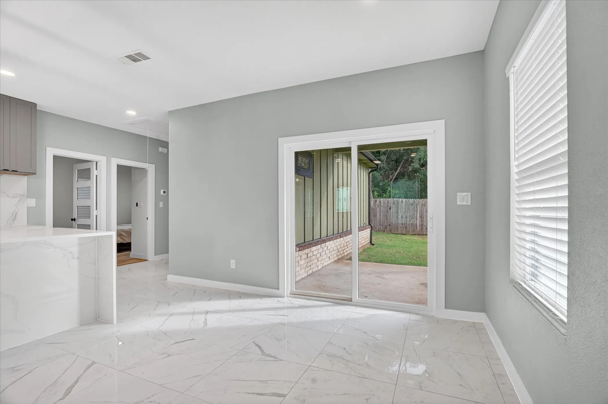 Single Family Residence For Sale in Hood County , 3202 Lowland Drive, Granbury, Texas 76048, 3 Bedroom, 2 Bathroom, 2 Garage spaces, 1,054 Sqft, built in 2024, mls#21300180, Real Estate Agent in Granbury, Homes For Sale in Hood county, Homes For Sale in Granbury, Realtor in Granbury Texas, Real Estate Brokerage Independent Realty Texas, Luminita Cordes Realtor