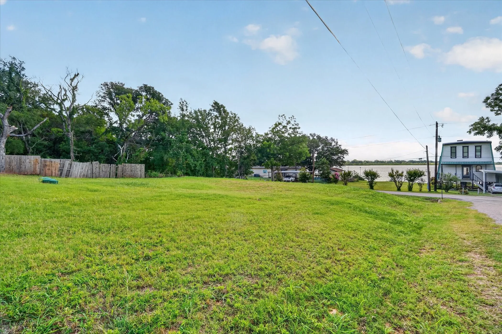 Single Family Residence For Sale in Hood County , 3202 Lowland Drive, Granbury, Texas 76048, 3 Bedroom, 2 Bathroom, 2 Garage spaces, 1,054 Sqft, built in 2024, mls#21300180, Real Estate Agent in Granbury, Homes For Sale in Hood county, Homes For Sale in Granbury, Realtor in Granbury Texas, Real Estate Brokerage Independent Realty Texas, Luminita Cordes Realtor