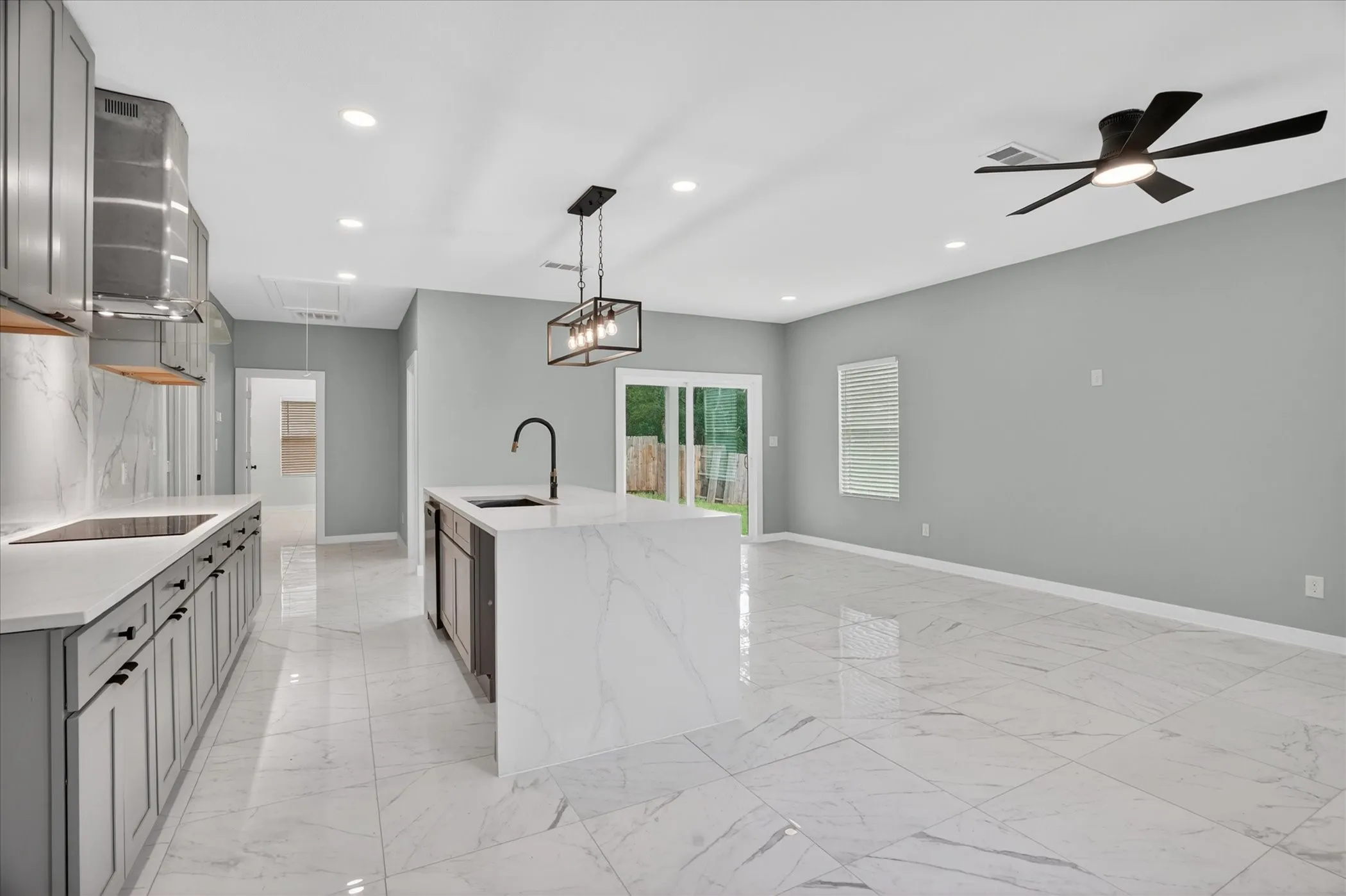 Single Family Residence For Sale in Hood County , 3202 Lowland Drive, Granbury, Texas 76048, 3 Bedroom, 2 Bathroom, 2 Garage spaces, 1,054 Sqft, built in 2024, mls#21300180, Real Estate Agent in Granbury, Homes For Sale in Hood county, Homes For Sale in Granbury, Realtor in Granbury Texas, Real Estate Brokerage Independent Realty Texas, Luminita Cordes Realtor